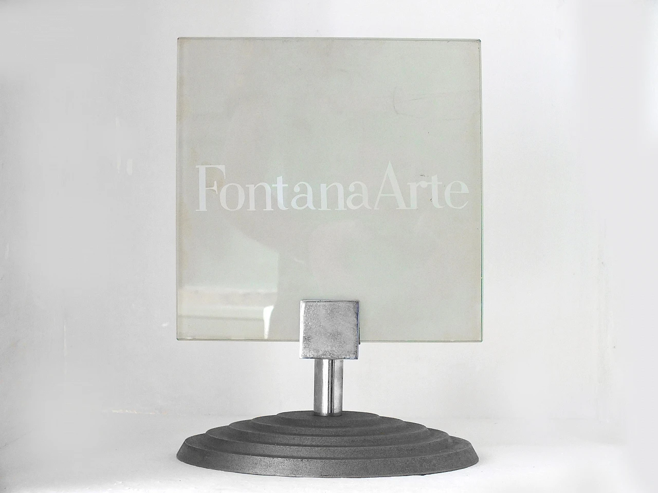 Insegna da tavolo in vetro acidato di Fontana Arte, anni '80 6