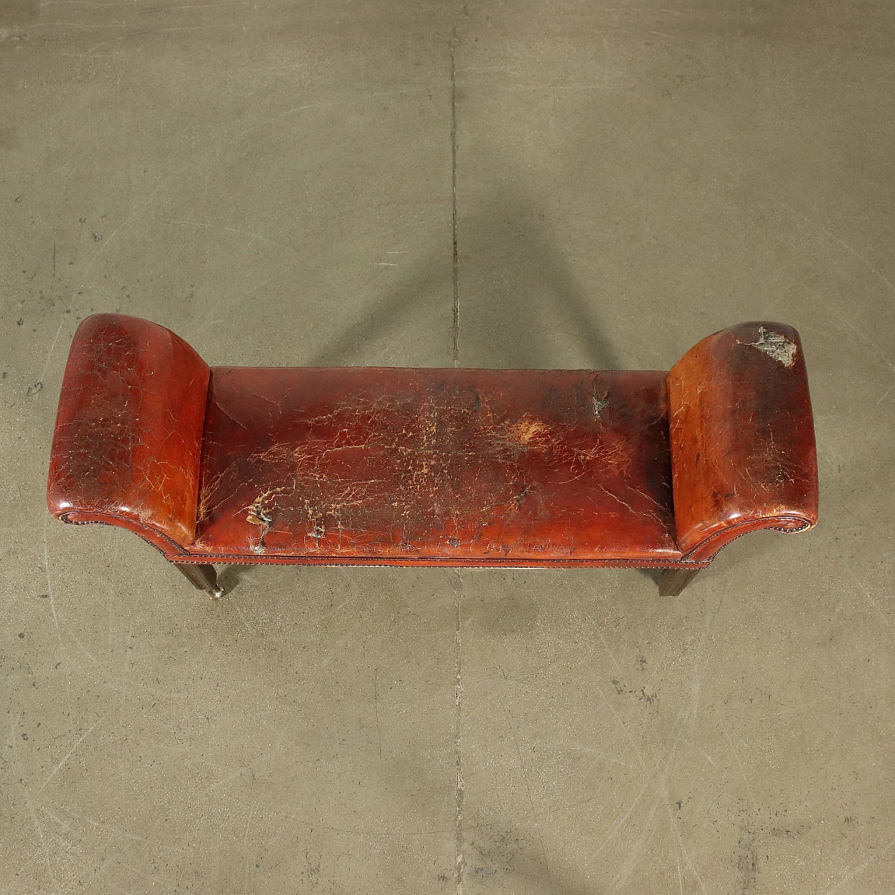 Mahogany and leather sofa with wheels, 19th century 8