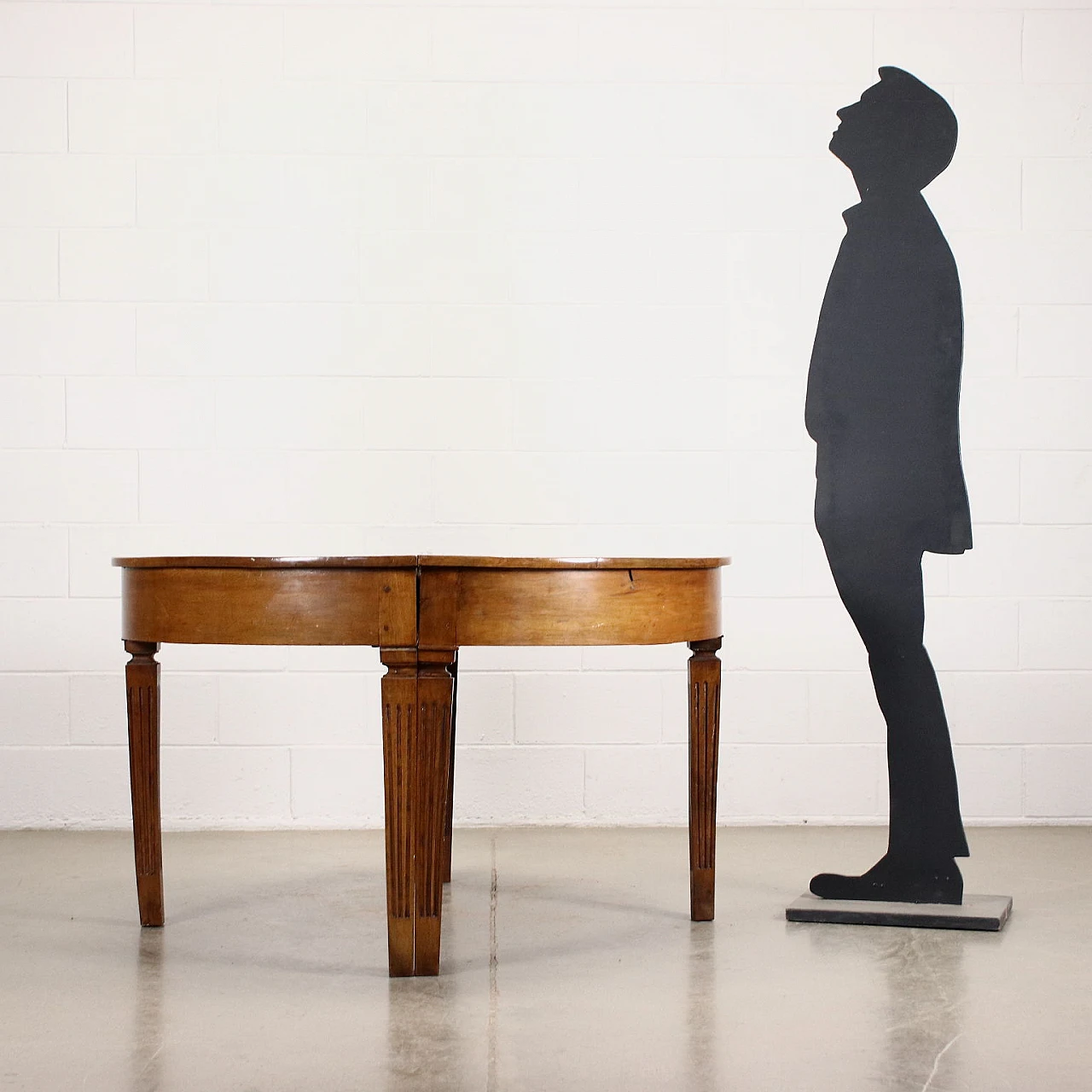 Pair of Directoire walnut half-moon consoles, late 18th century 2