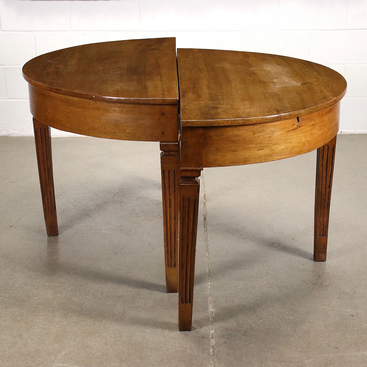 Pair of Directoire walnut half-moon consoles, late 18th century 3