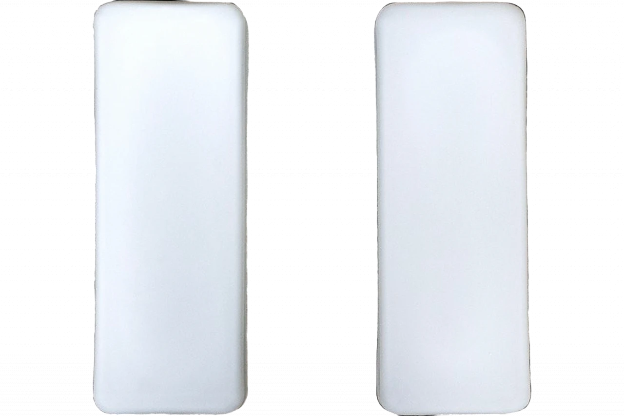 Coppia di lampade da parete in vetro opalino, anni '50 5