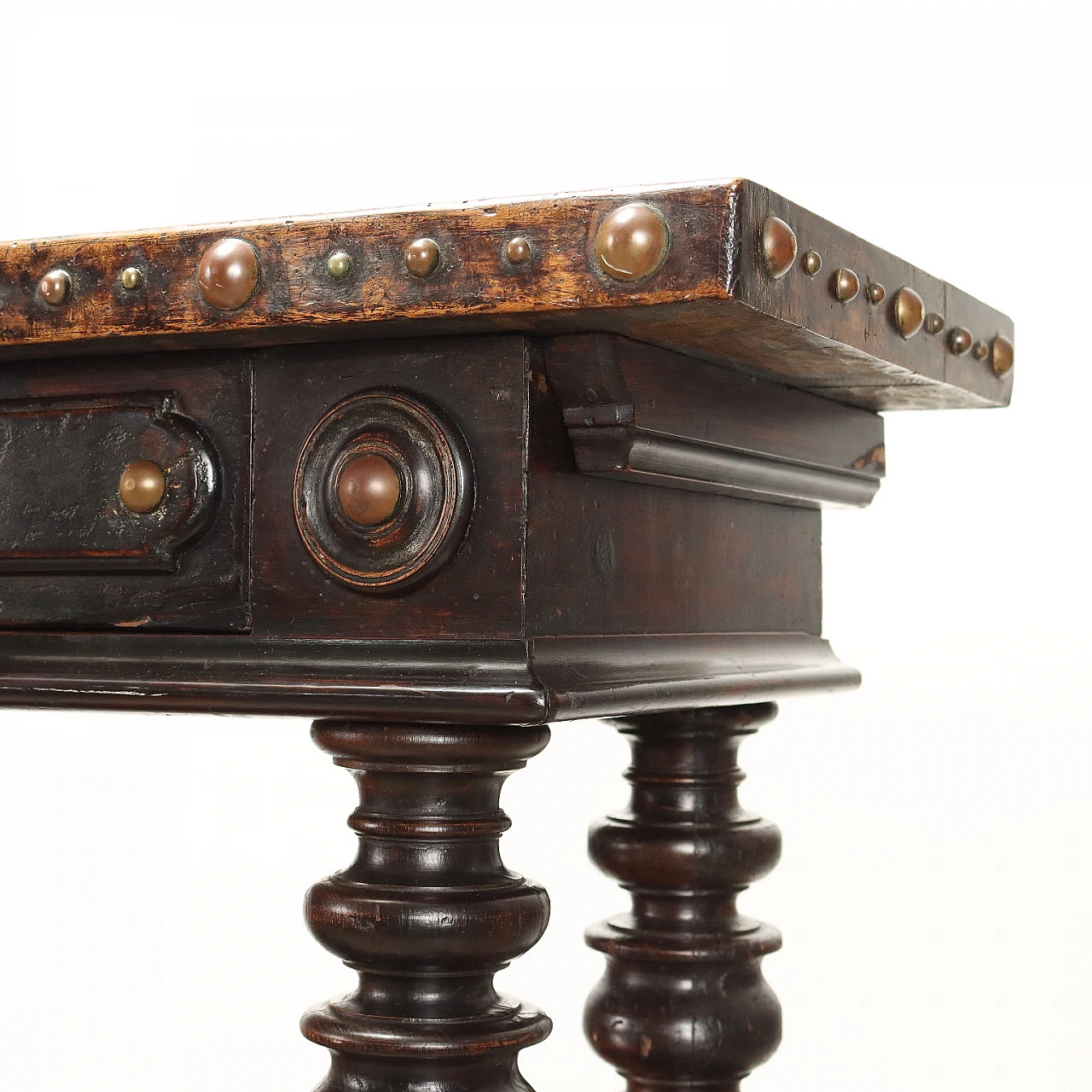 Walnut sideboard with removable riser and shelf feet 4