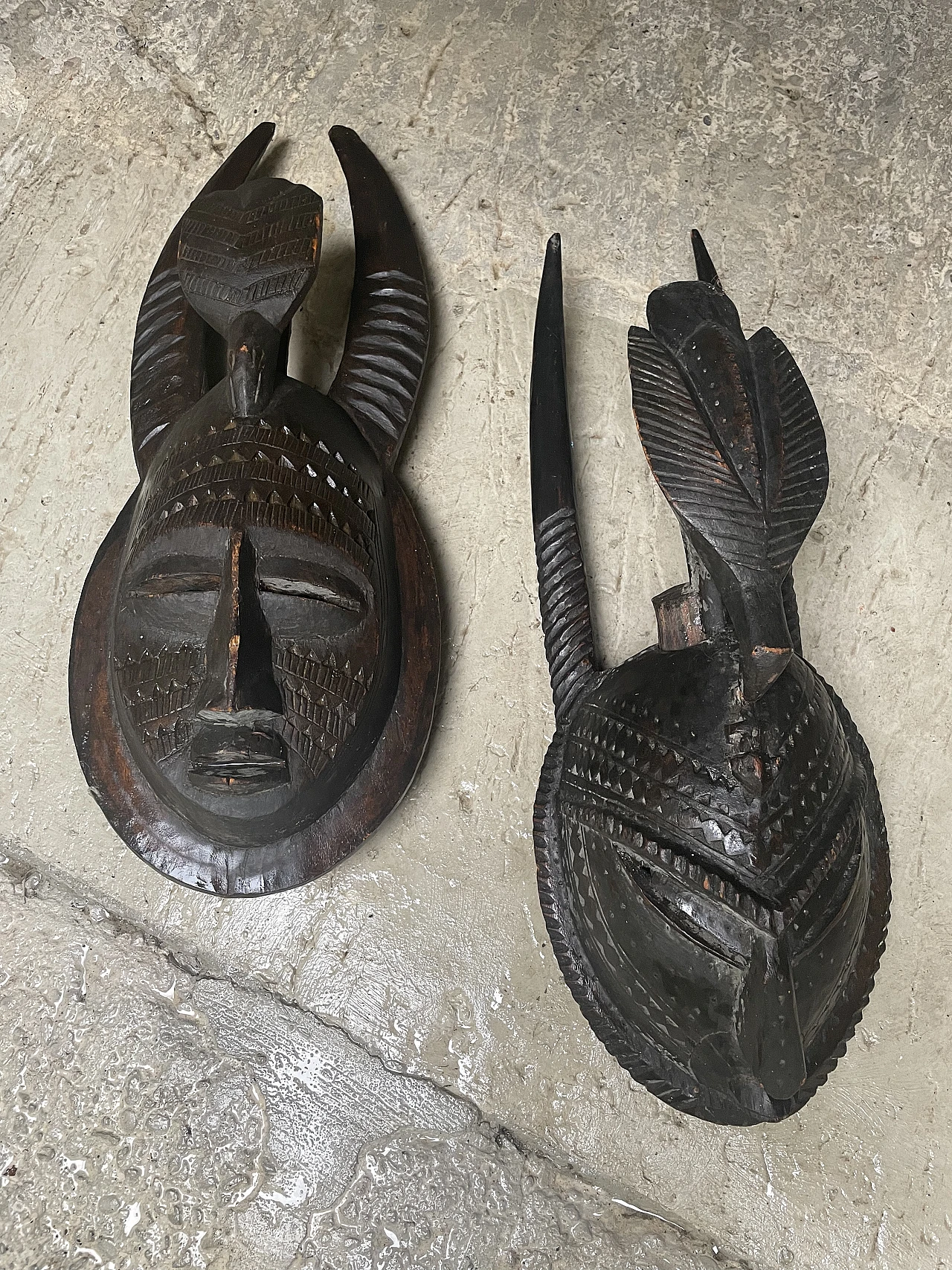 Pair of African masks, late 19th century 1