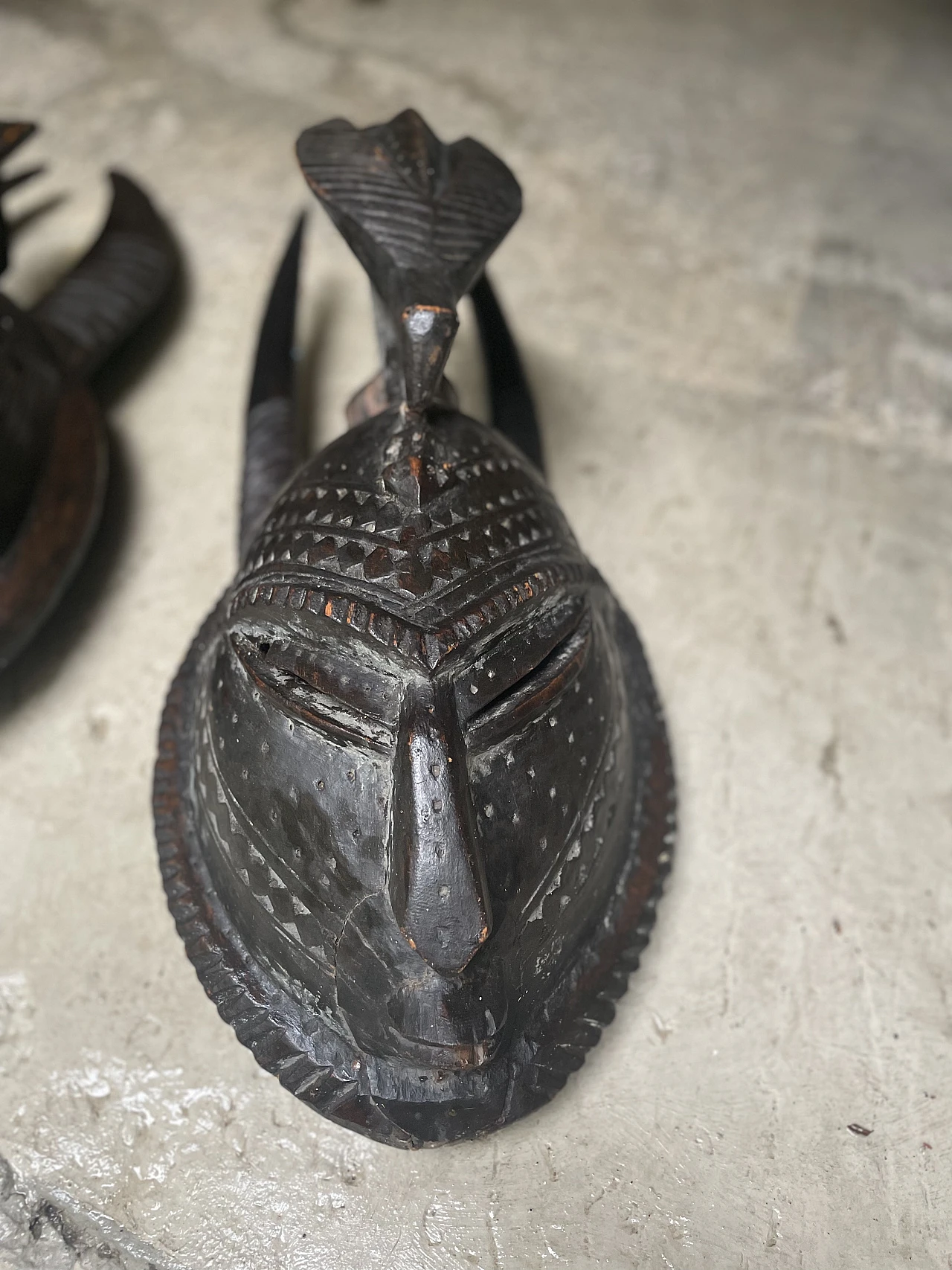 Pair of African masks, late 19th century 3
