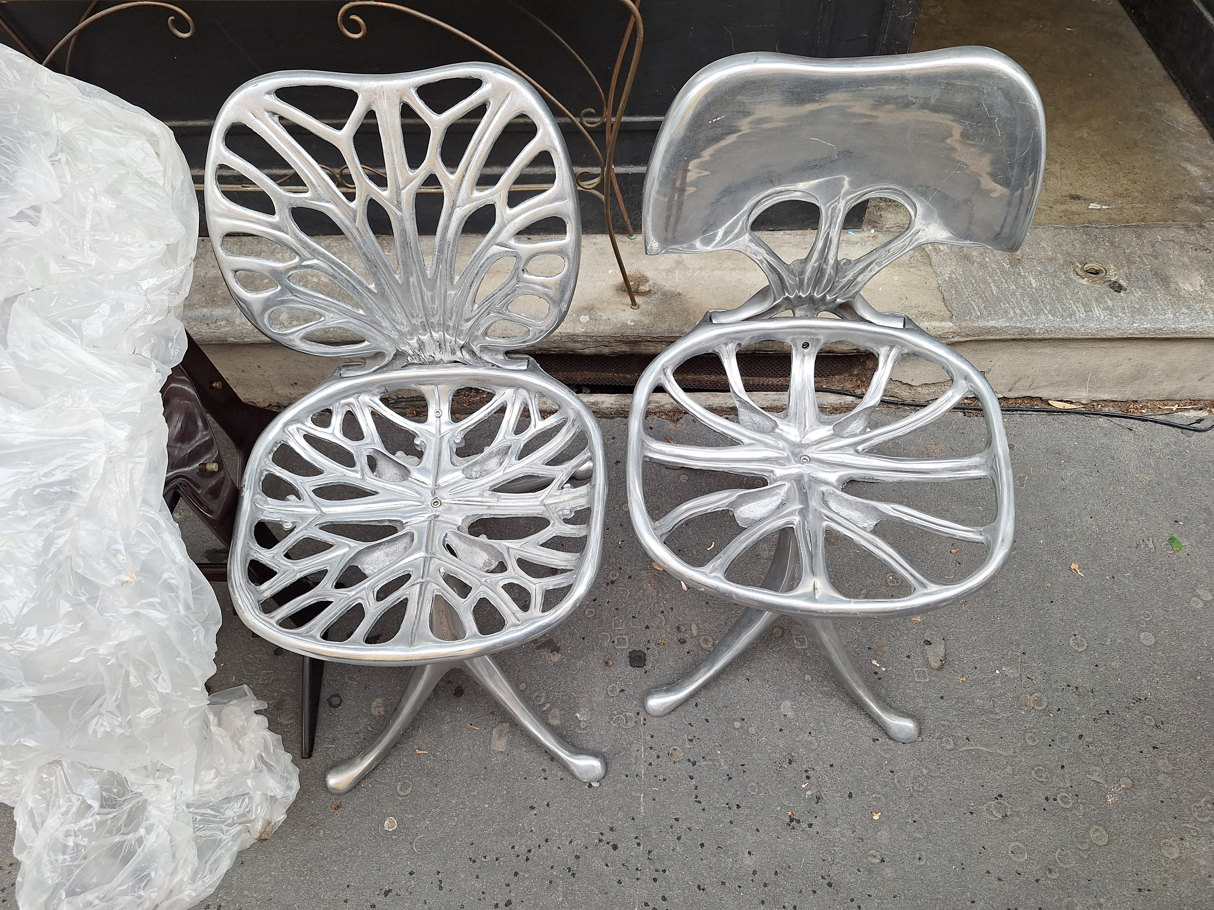 Nervure chair by Quasar Khanh, aluminium organic design, 1980s