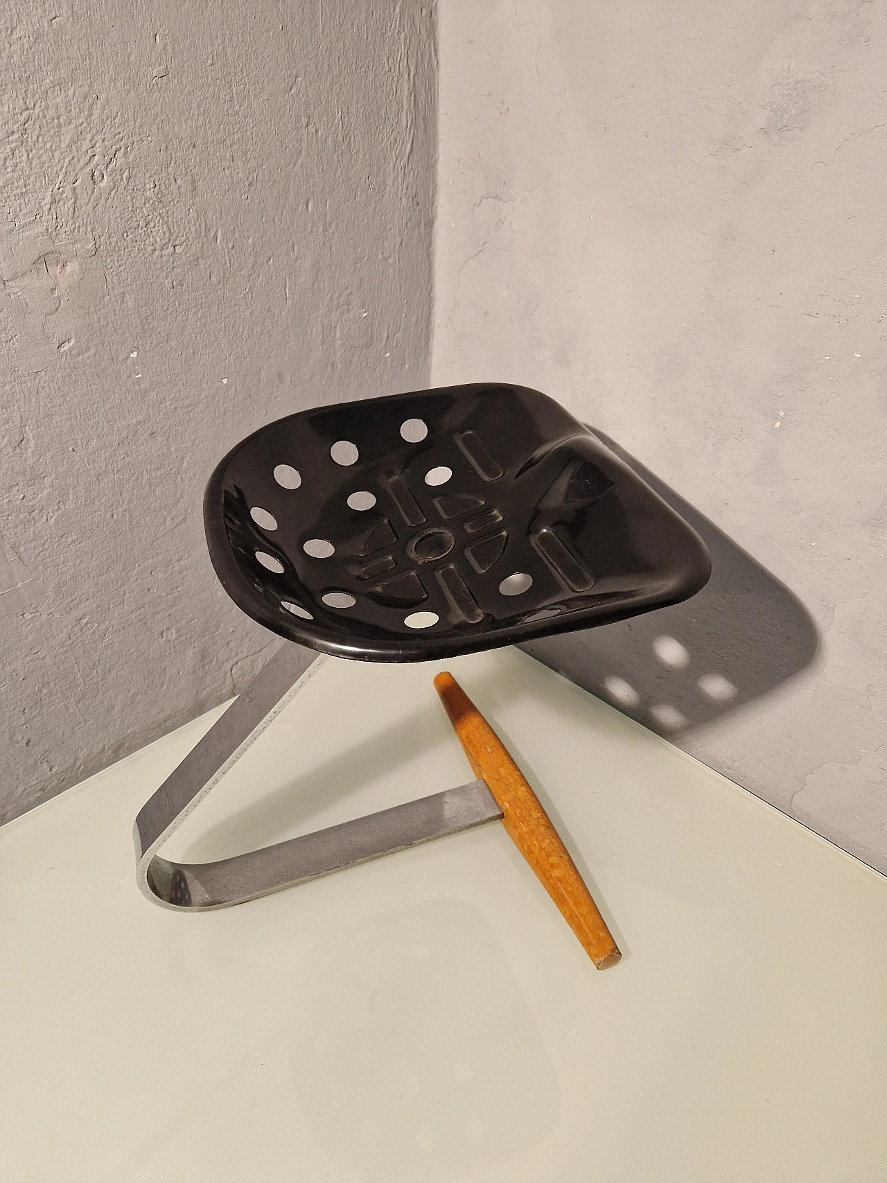 Black Mezzadro stool by Achille Castiglioni for Zanotta, 1980s 4