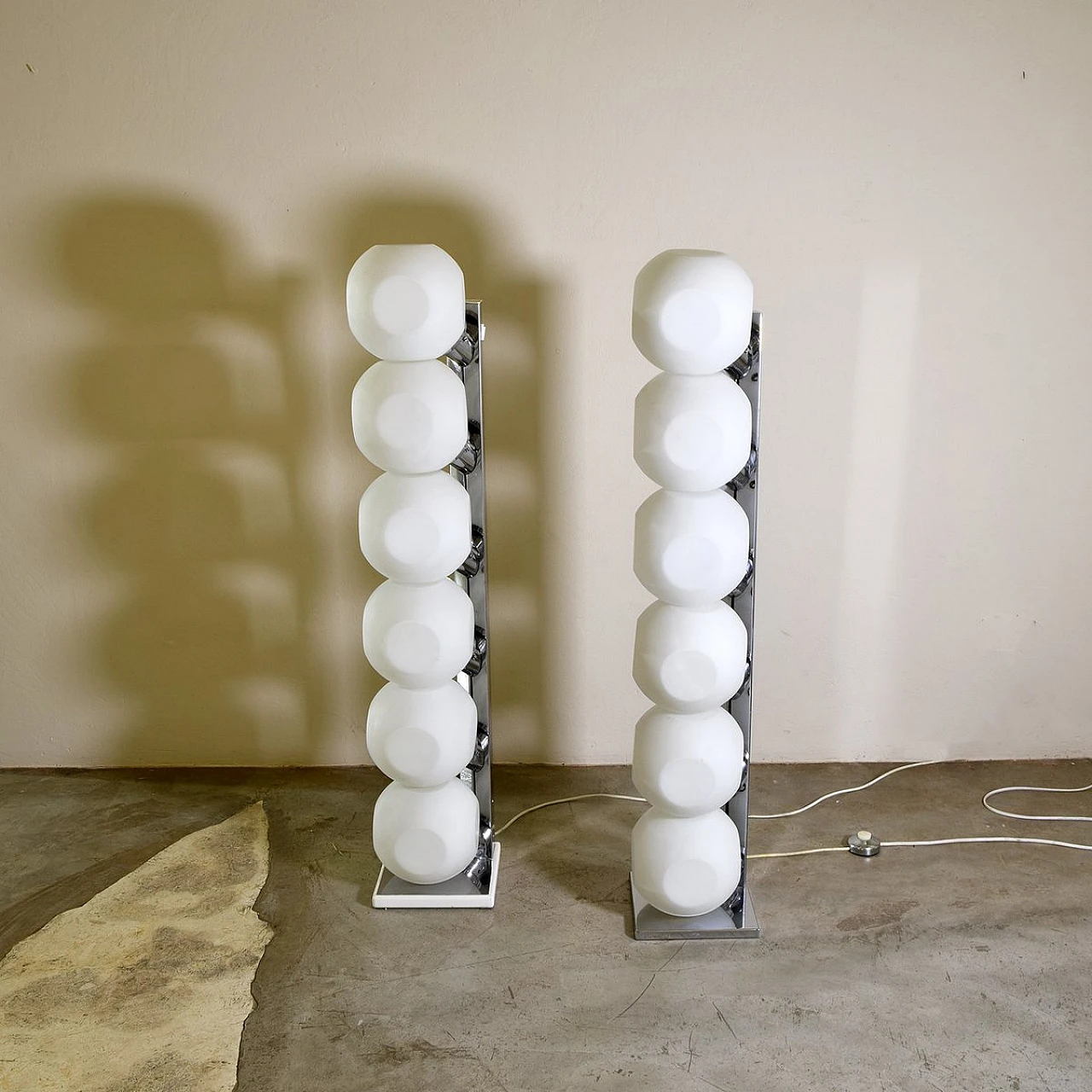 Pair of floor lamps model 440 by Luci Italia, 1960s 1