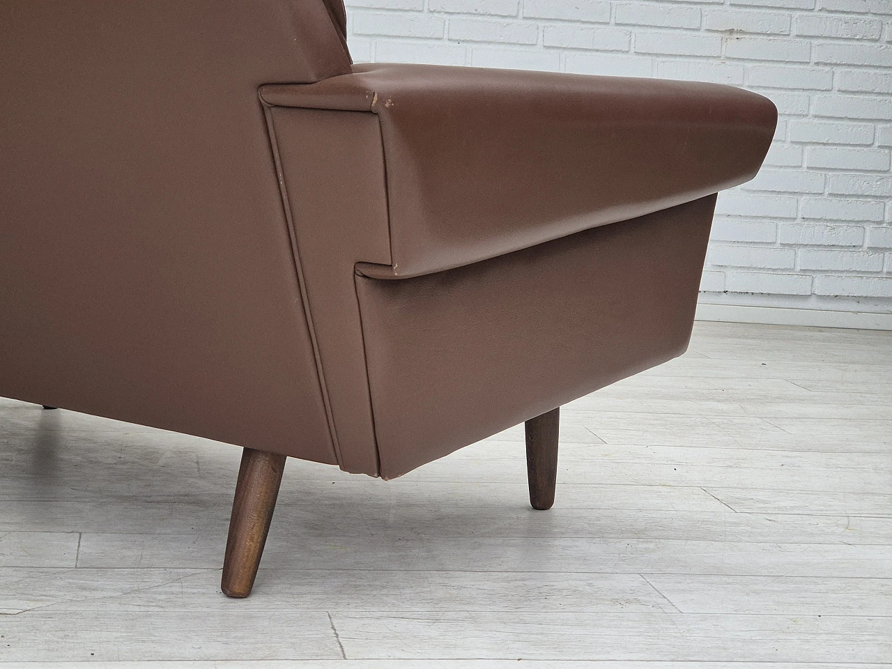 Divano danese a 2 posti in pelle marrone, anni '70 12