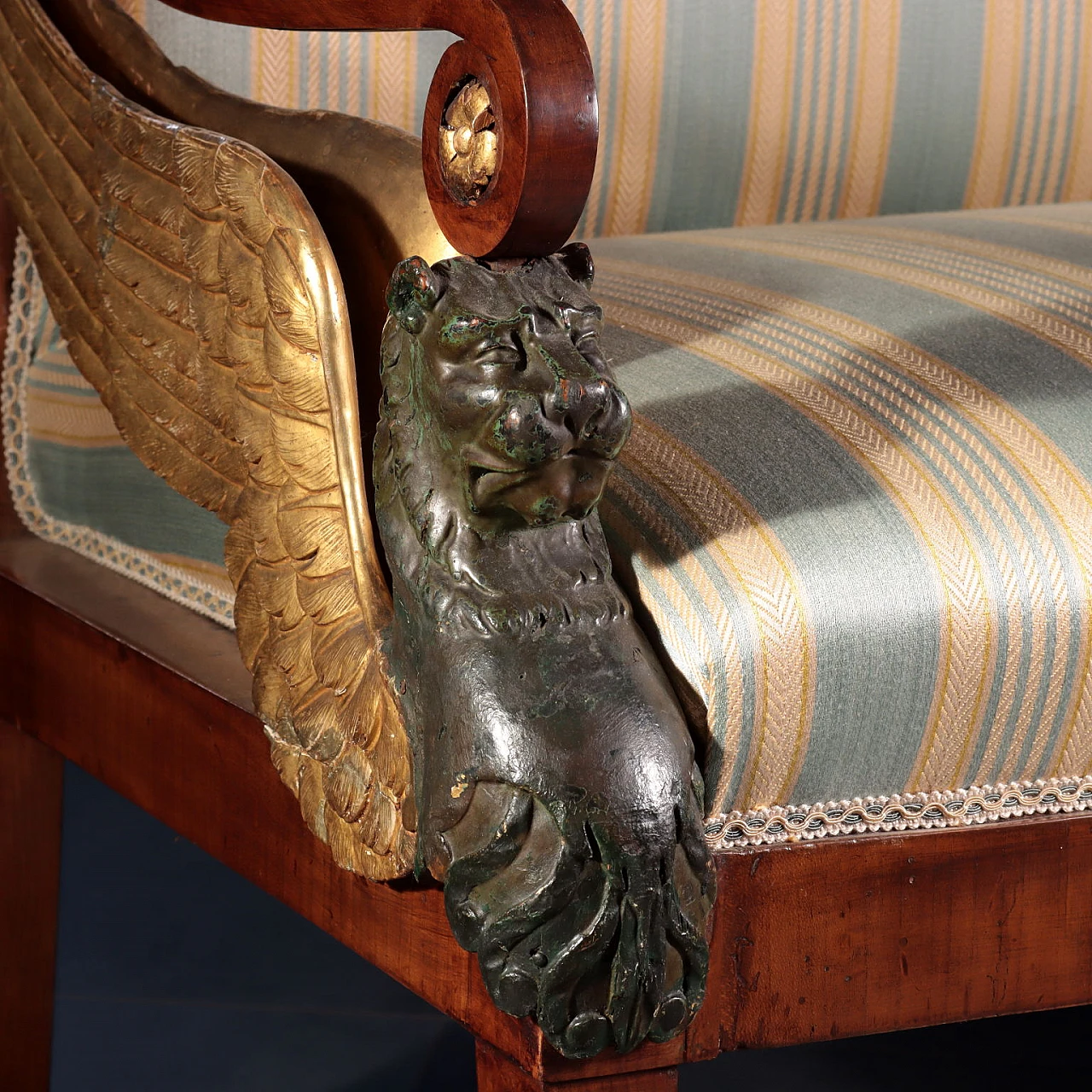 4 Divanetti Restaurazione in noce lastronati in ciliegio, primo quarto '800 4