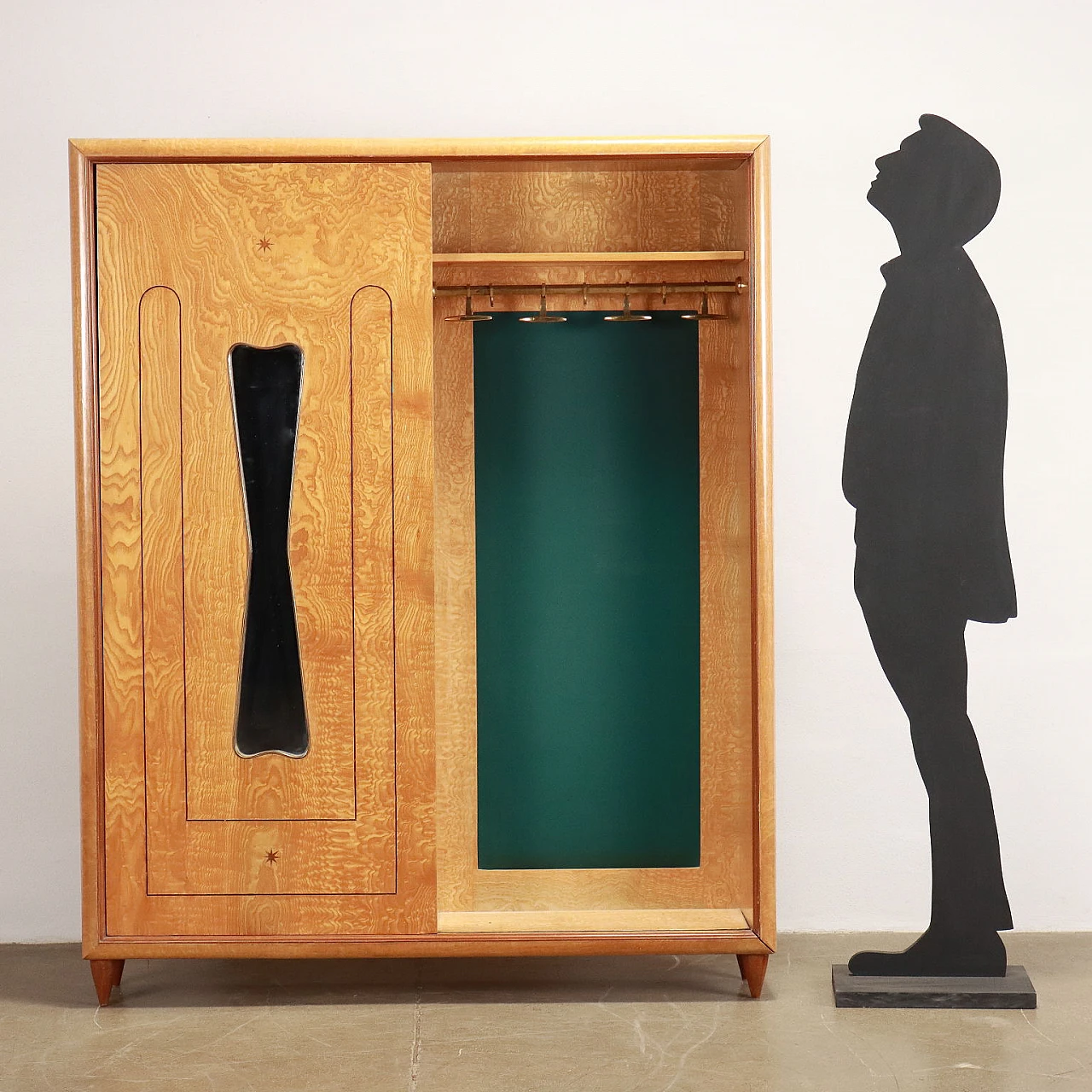 Appendiabiti da parete in legno impiallacciato radica con anta scorrevole, anni '50 2