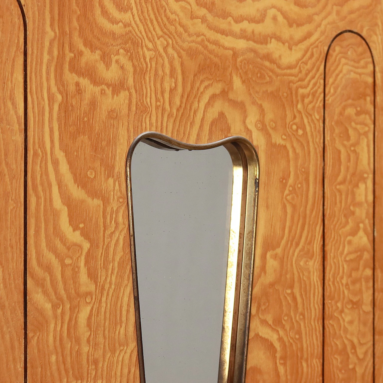 Appendiabiti da parete in legno impiallacciato radica con anta scorrevole, anni '50 5