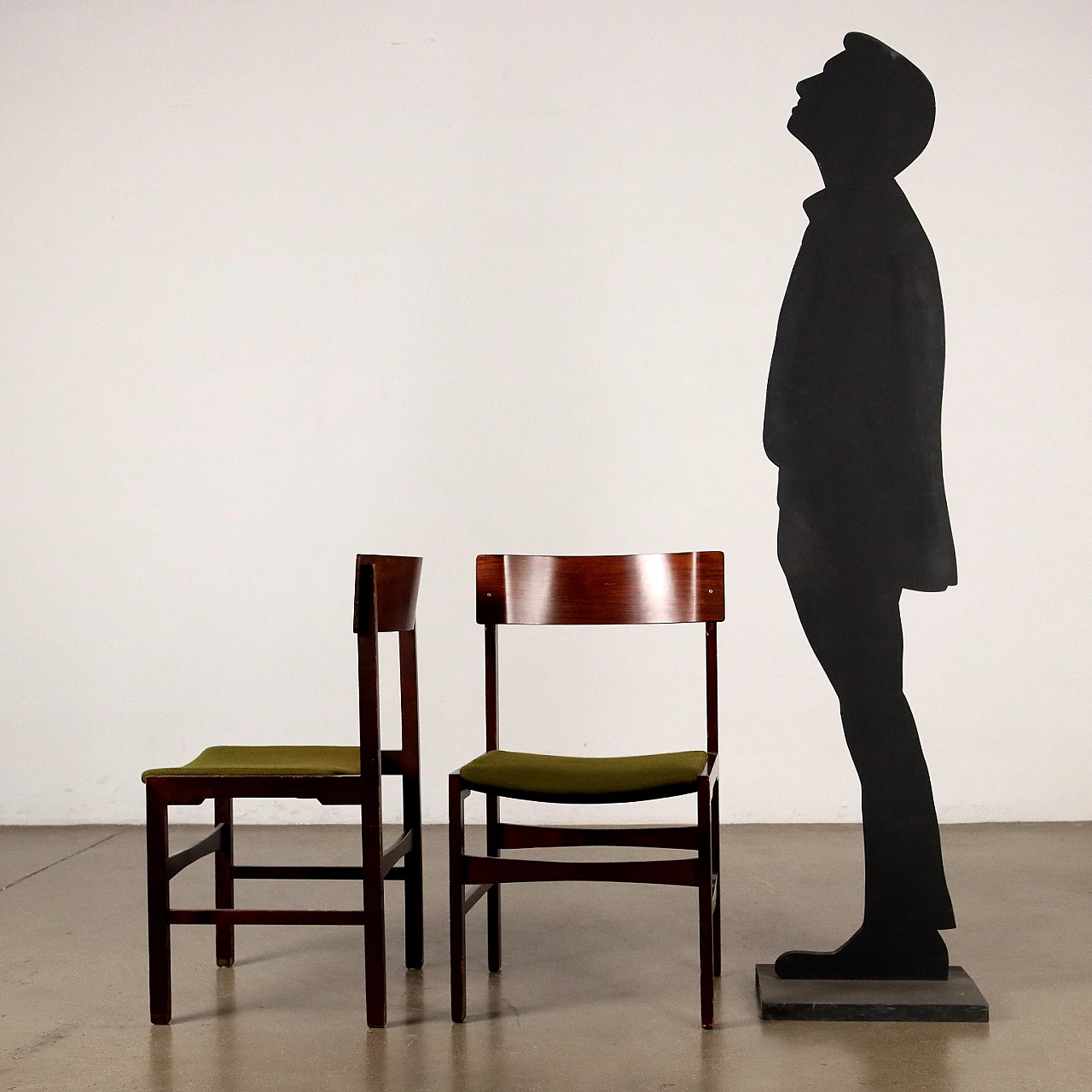 4 Sedie in faggio tinto e seduta imbottita con tessuto verde, anni '60 2