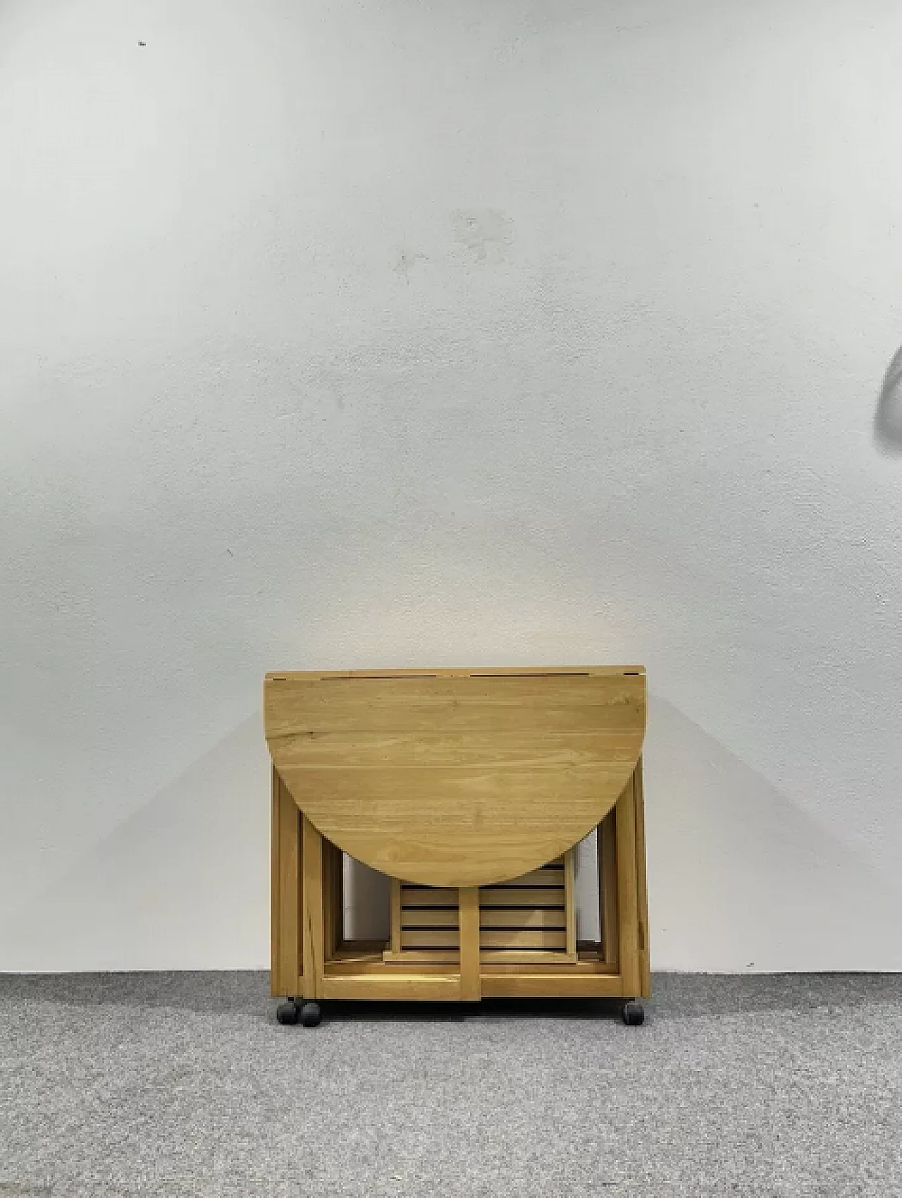 Tavolo da giardino con 4 sedie in legno, fine '900 11