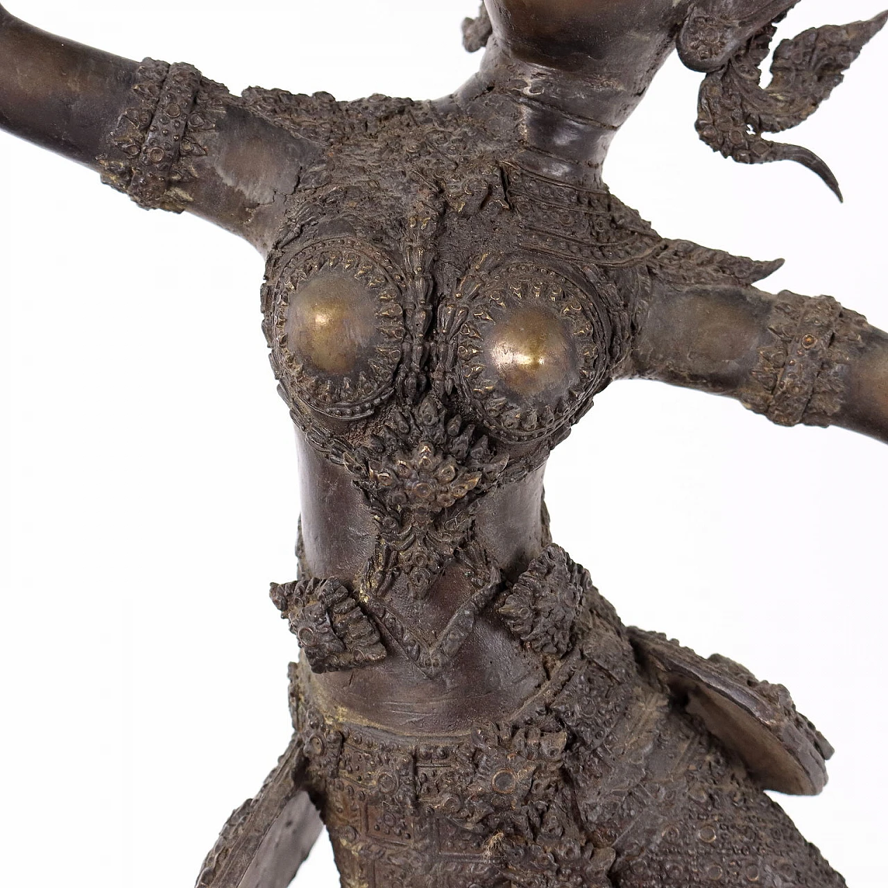 Figura in Bronzo di una Apsara Ninfa Celeste 5