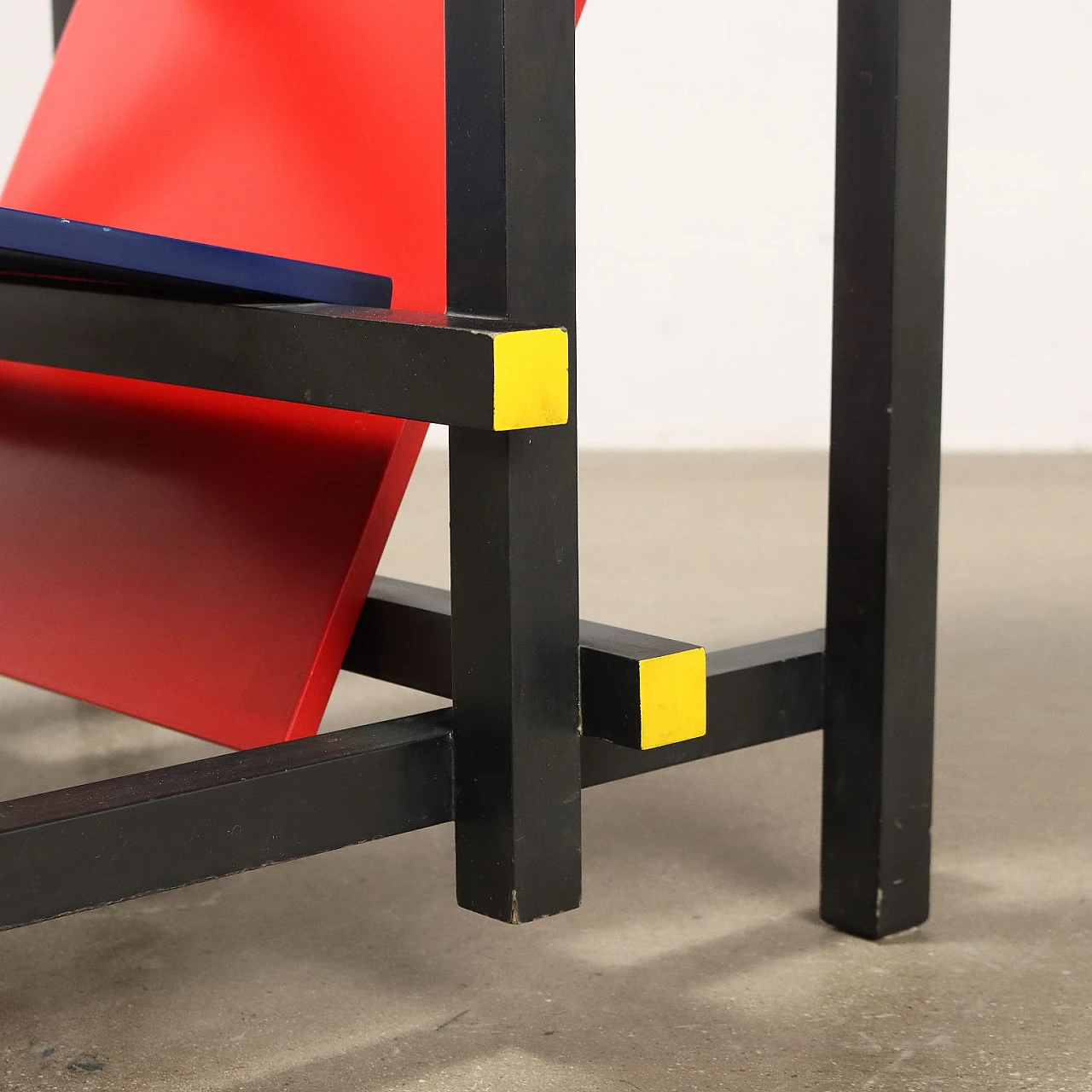 Poltrona Red & Blue in legno di Gerrit Rietveld per Cassina, anni '80 7