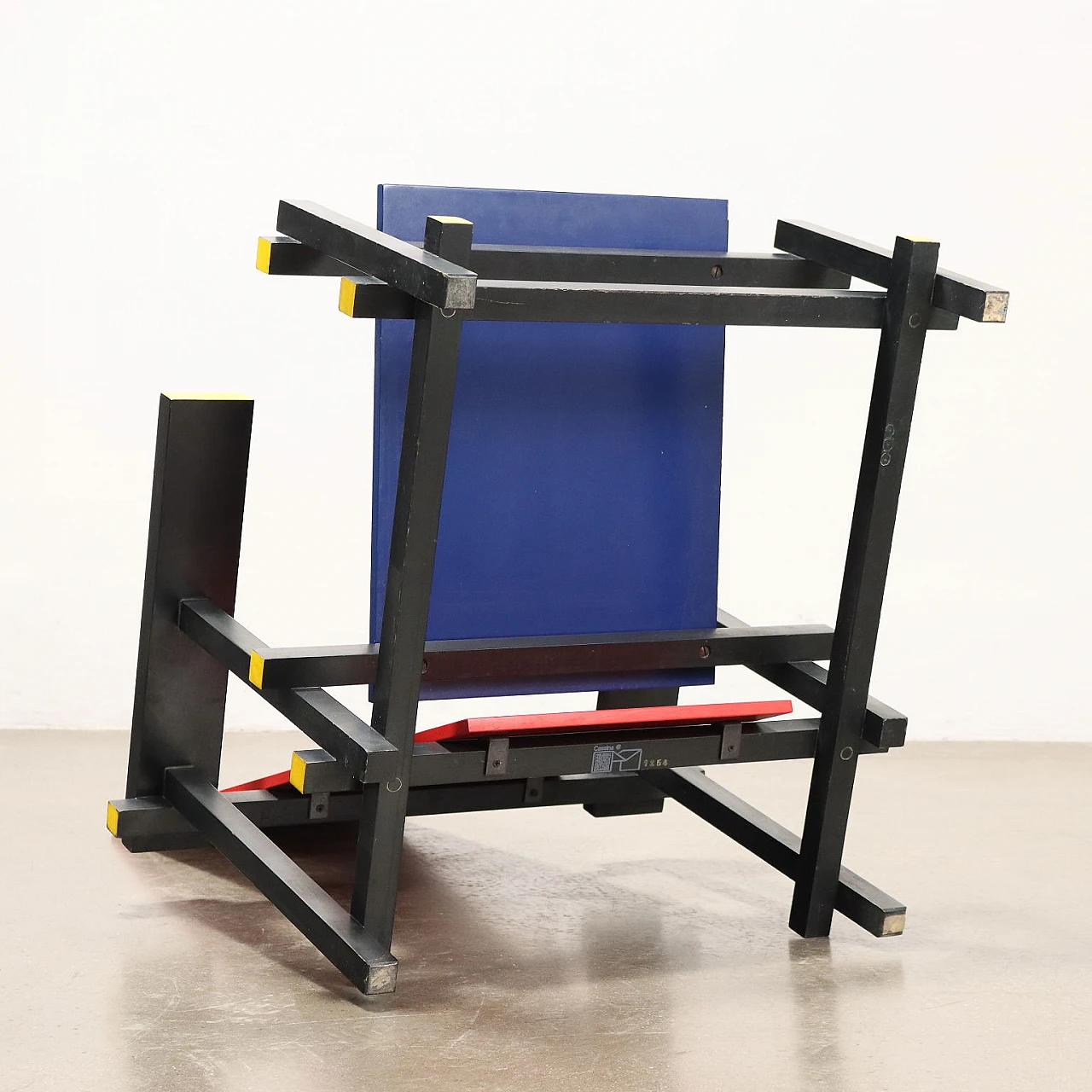 Poltrona Red & Blue in legno di Gerrit Rietveld per Cassina, anni '80 10