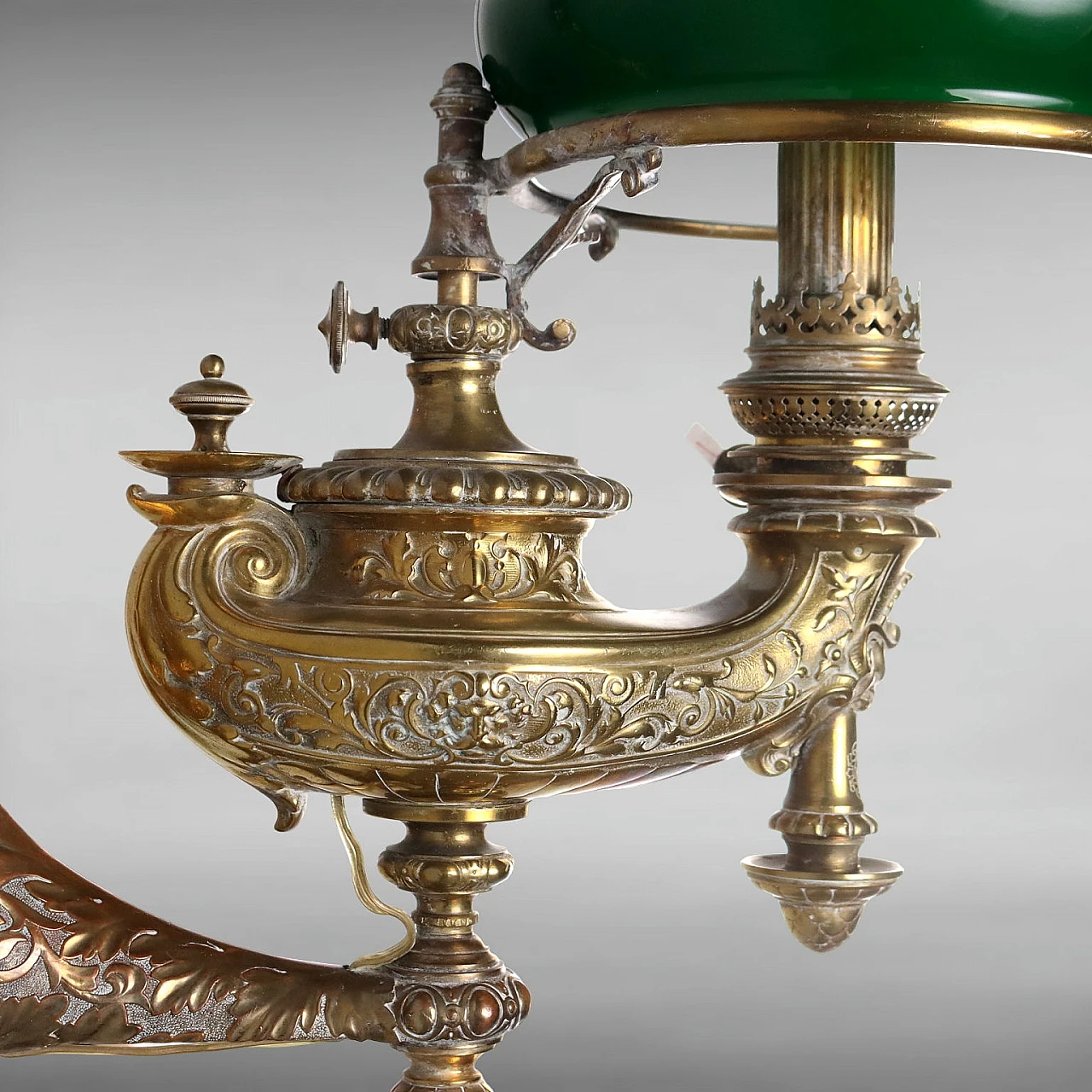 Pair of wall oil lamps in green glass by Wild & Wessel, 19th century 4