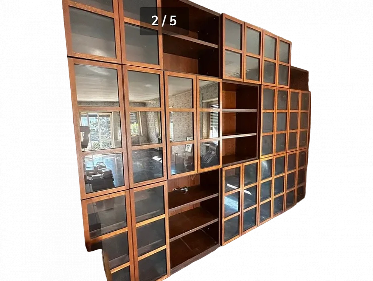Grande libreria modulare in noce con vetrine di B&B, anni '70 10