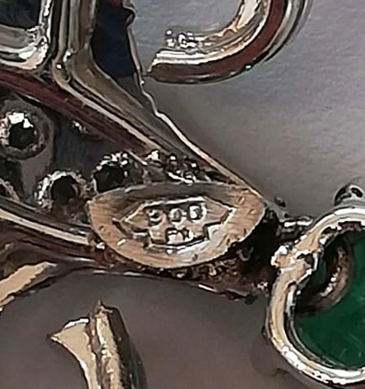 Pendant earrings in platinum with pearls, emeralds and diamonds, 1970s 6