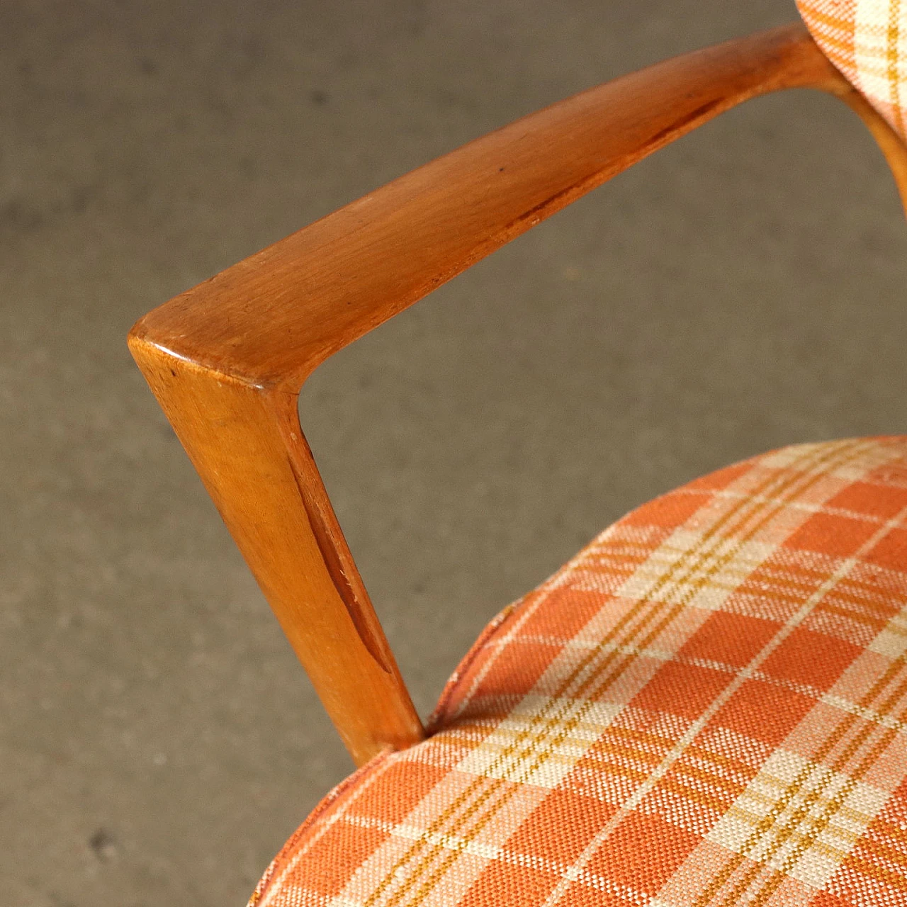 4 Sedie in faggio imbottite con gambe tornite, anni '50 5