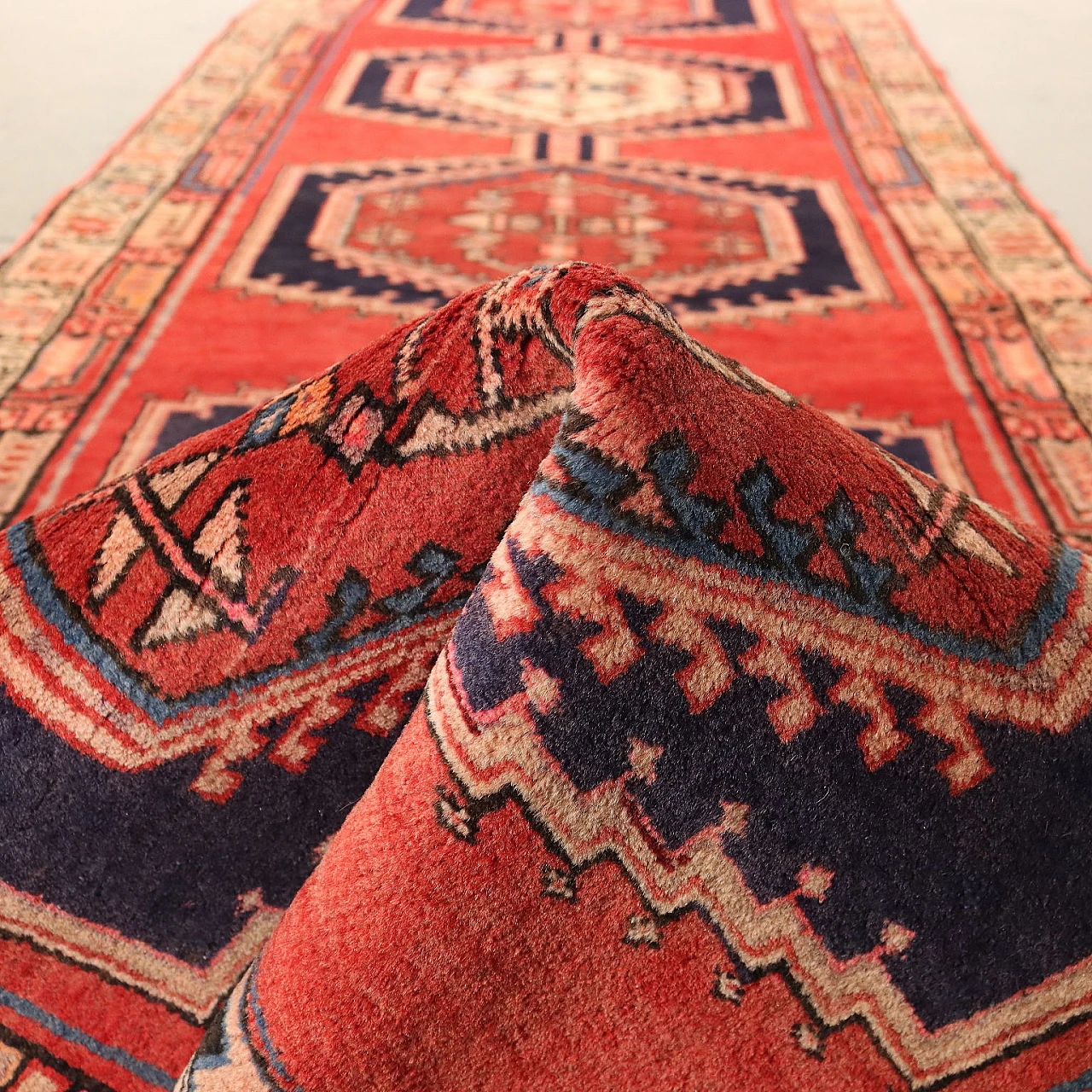 Iranian cotton and wool Sarab rug 9