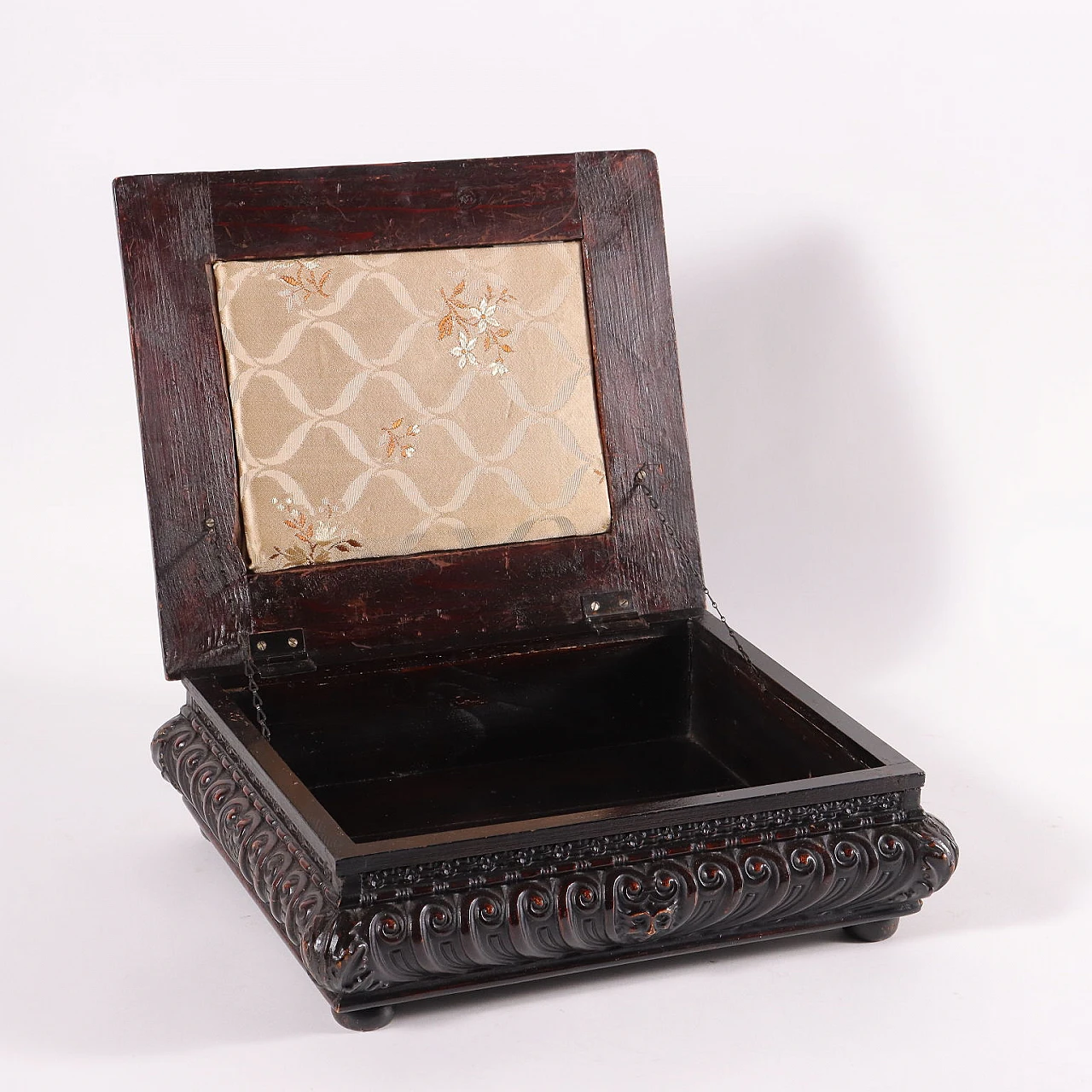 Scatola in legno intagliato, '800 3