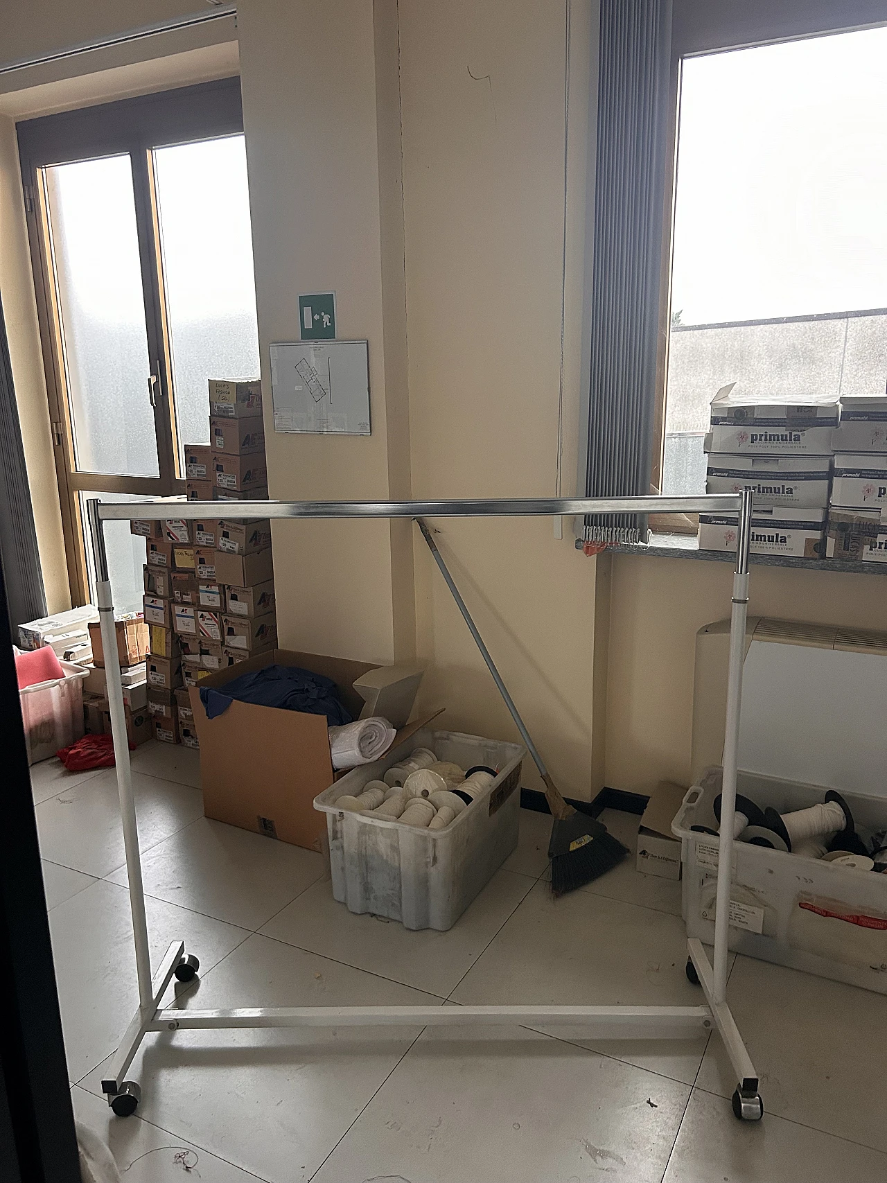 Stand appendiabiti di Prisma in ferro, anni '80 1