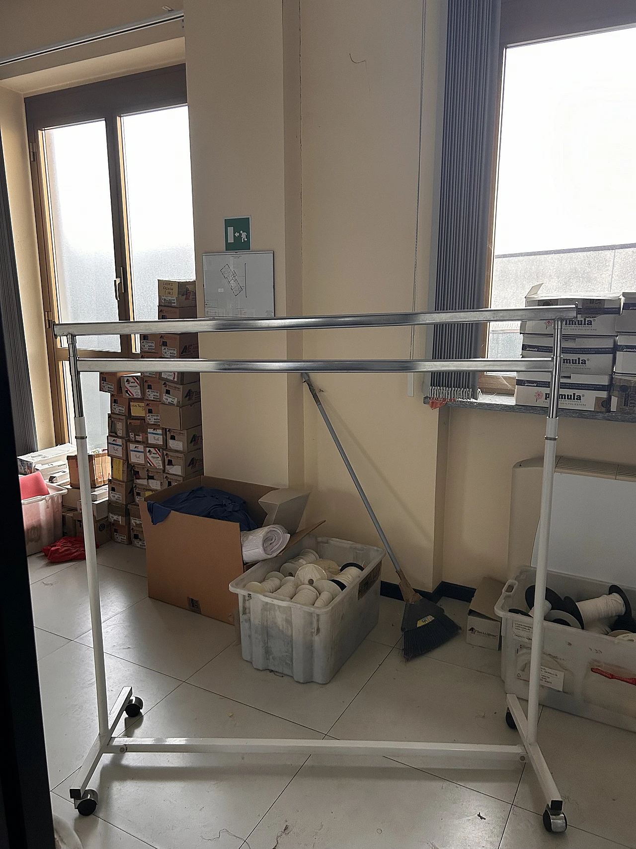 Stand appendiabiti di Prisma in ferro, anni '80 2