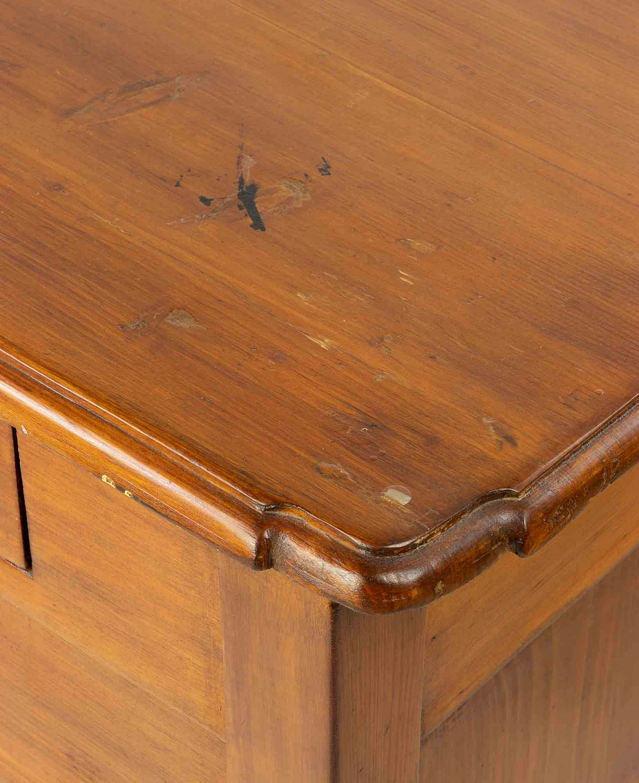 Artista del XX secolo, comodino in legno della metà del secolo Anni 2000 6