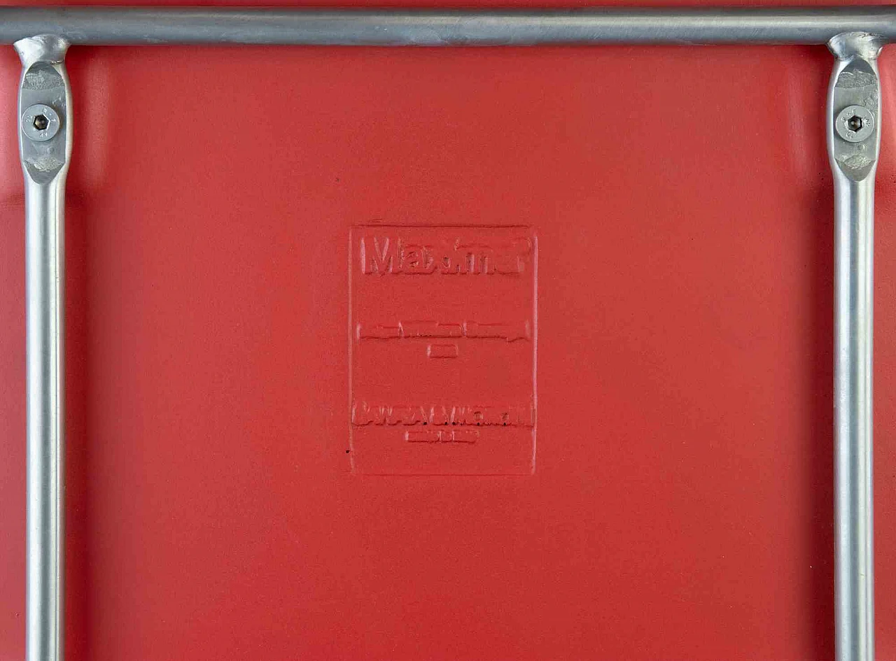 Sawaya & Moroni, Set of 7 Red Maxima Benches by William Sawaya & Paolo Moroni 1980s-1990s 2