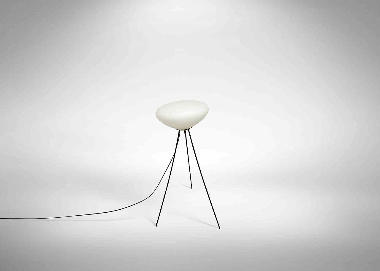 Lampada Stilnovo a treppiede 1960-1979 2