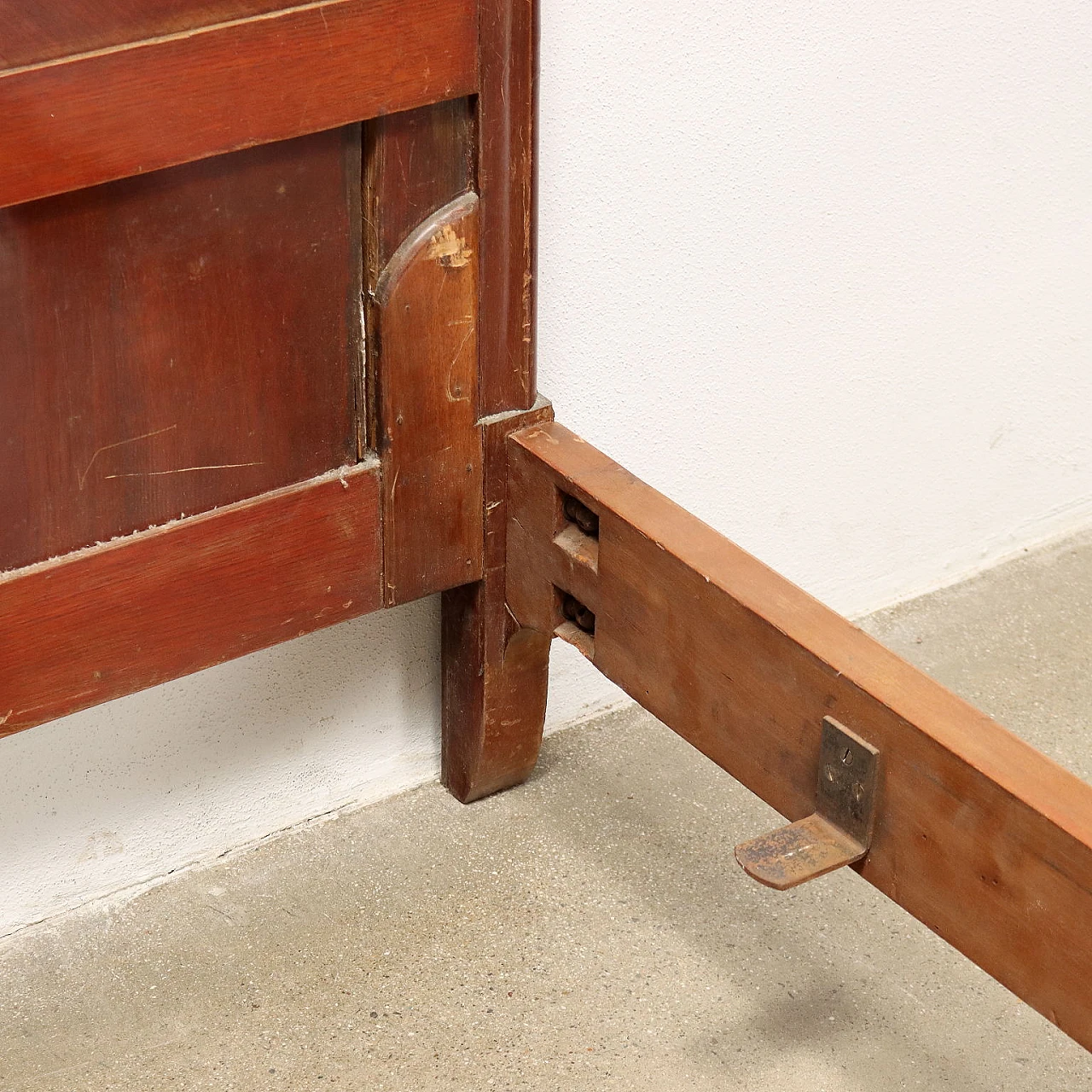 Pair of mahogany bed frames with bronze and brass details 9