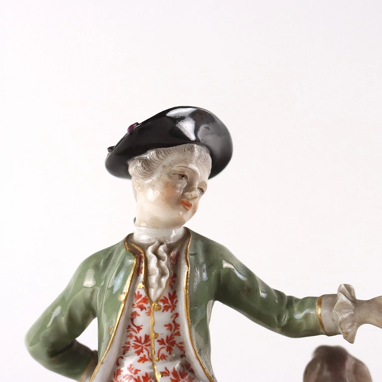 Meissen porcelain sculpture of courtier with hunting dogs, mid-19th century 3