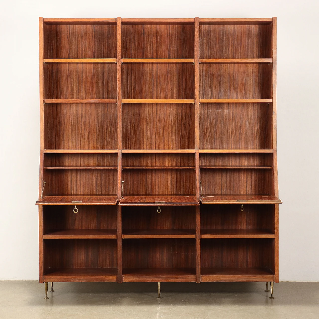 Libreria impiallacciata in legno esotico, anni 60 3