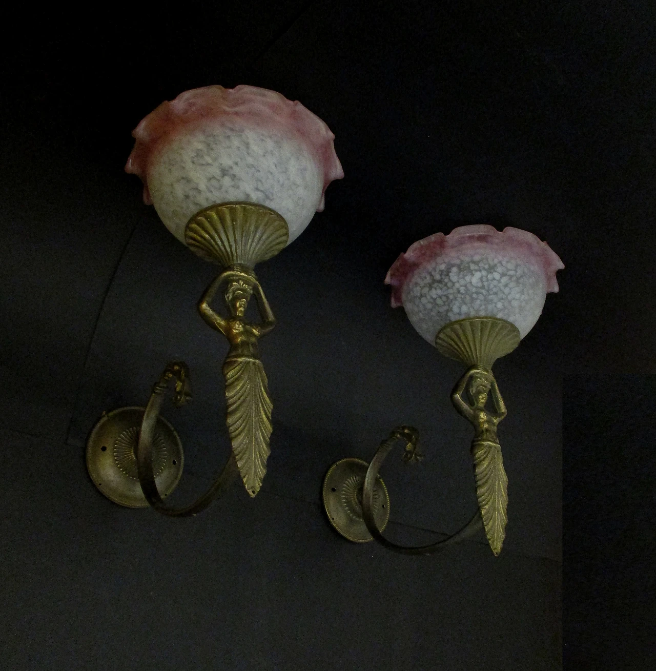 Coppia Applique Liberty in bronzo e vetro soffiato epoca 900 1