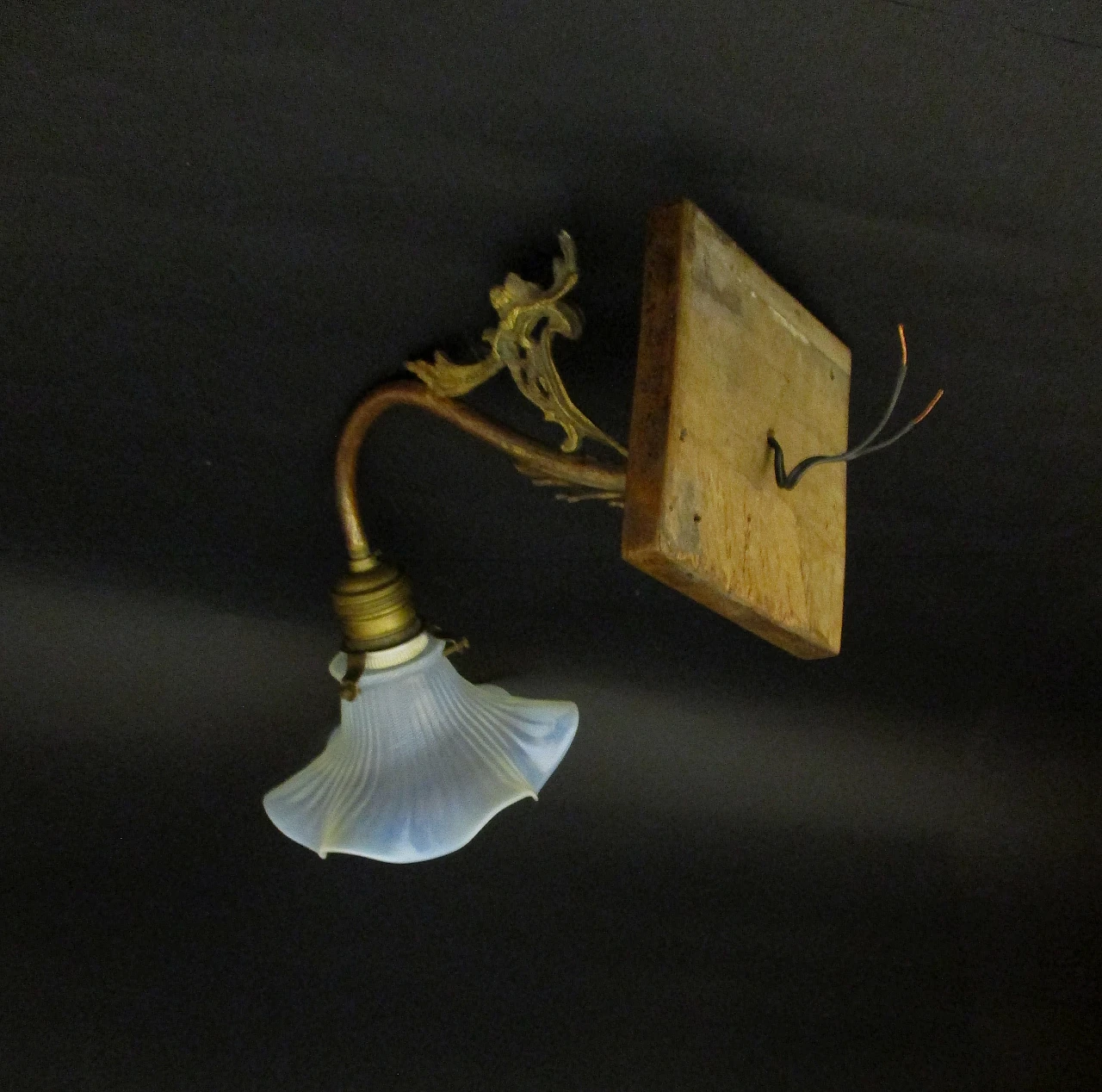 Liberty wall light in brass, wood, glass, opaline, 1900s 5