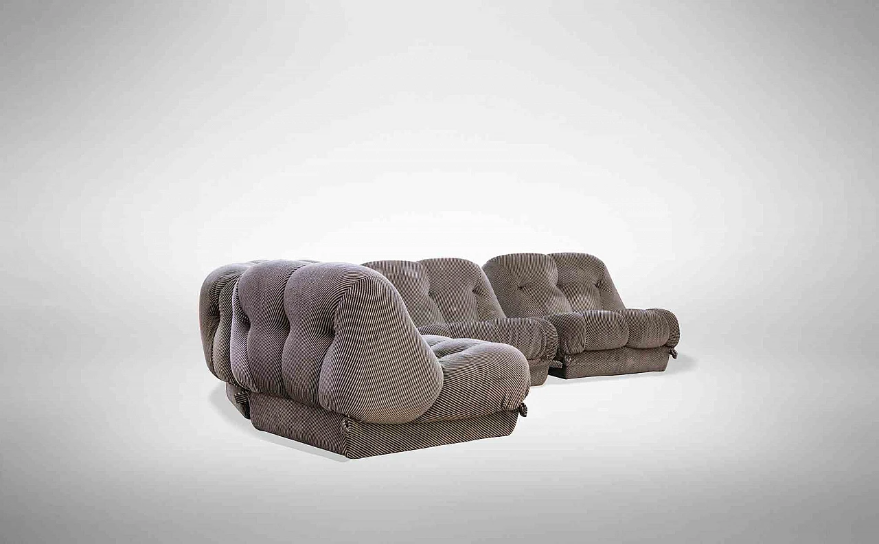 Divano Nuvolone angolare di Rino Maturi, in tessuto rigato, 1960-1979 6
