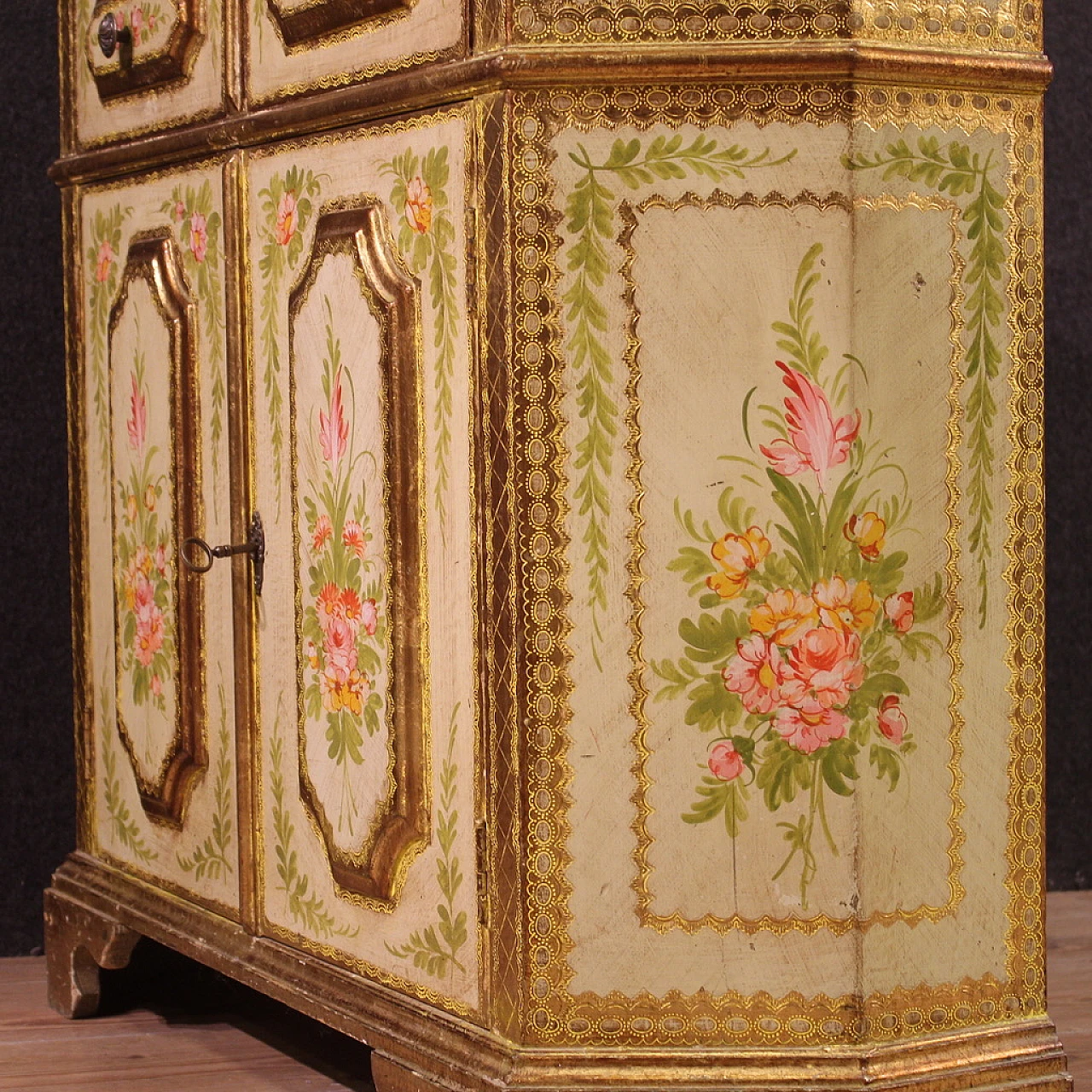 Venetian sideboard, 20th century 10