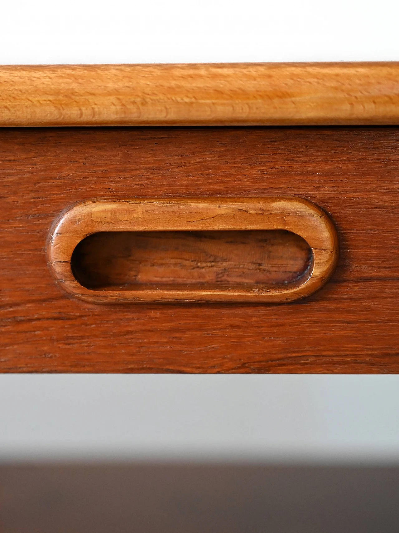 Comodino scandinavo in teak 8