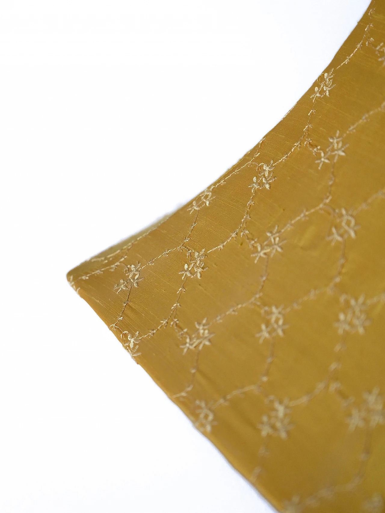 Lampada vintage con paralume giallo 5