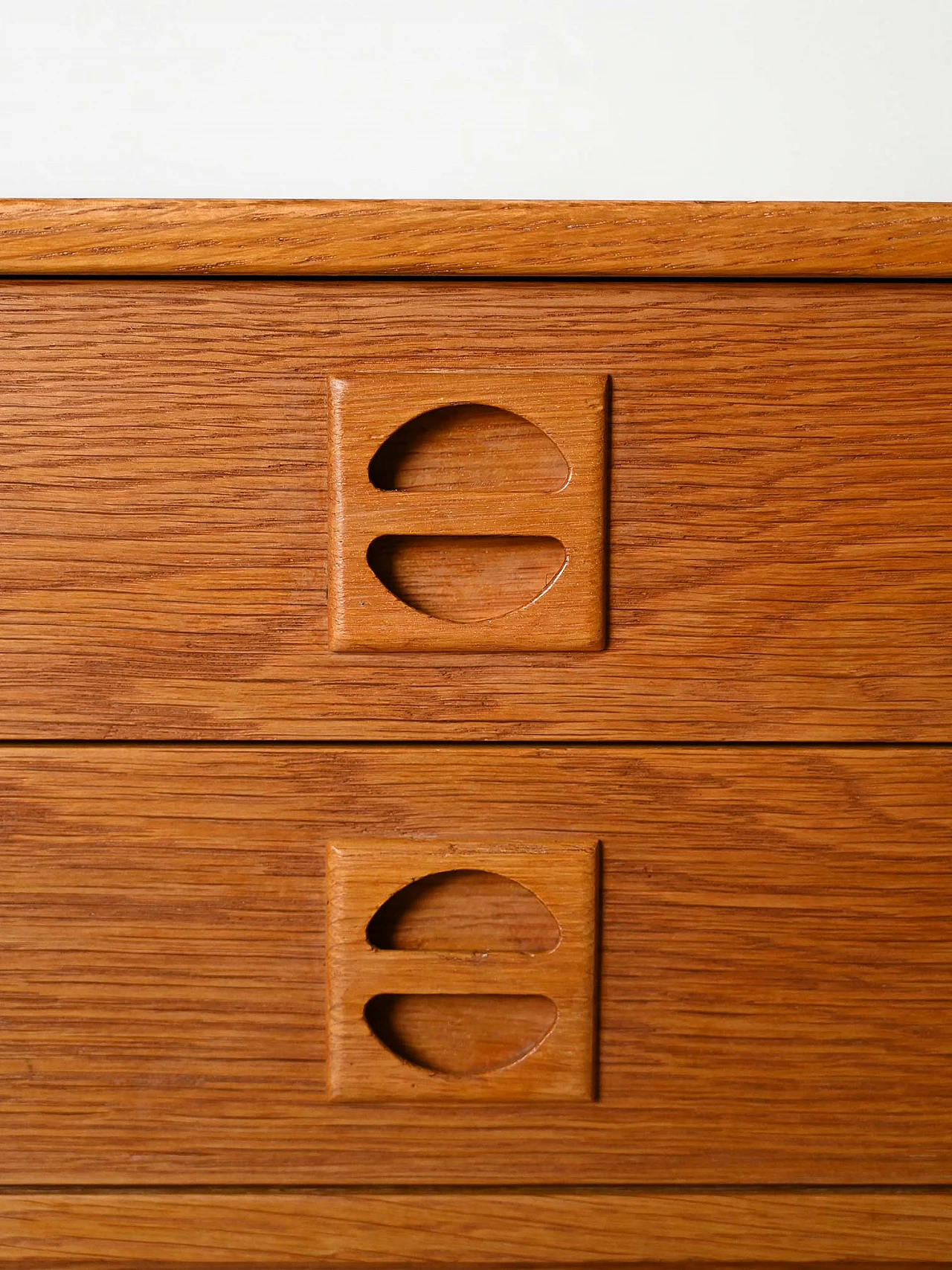 Panca vintage con cassetti 5