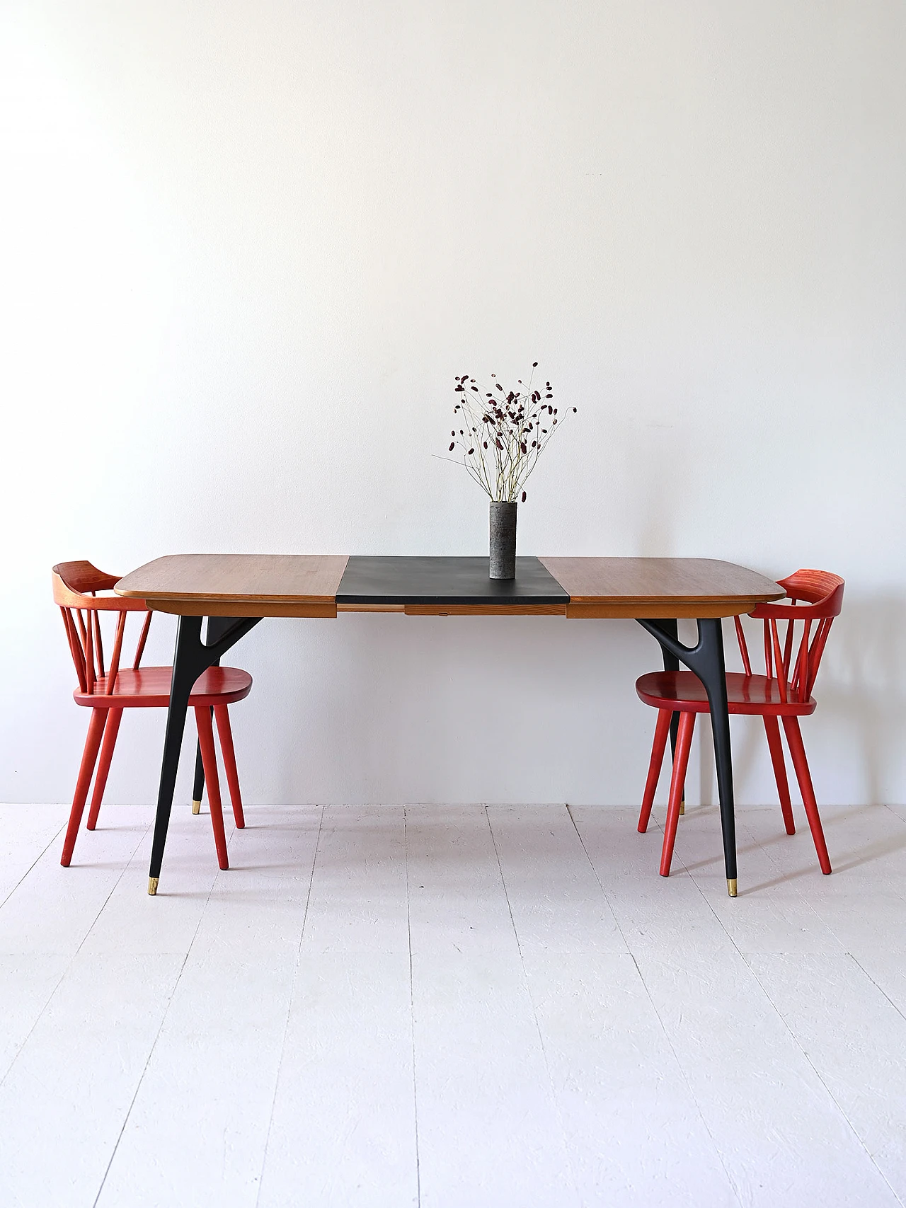 Vintage table with extension and black details 1