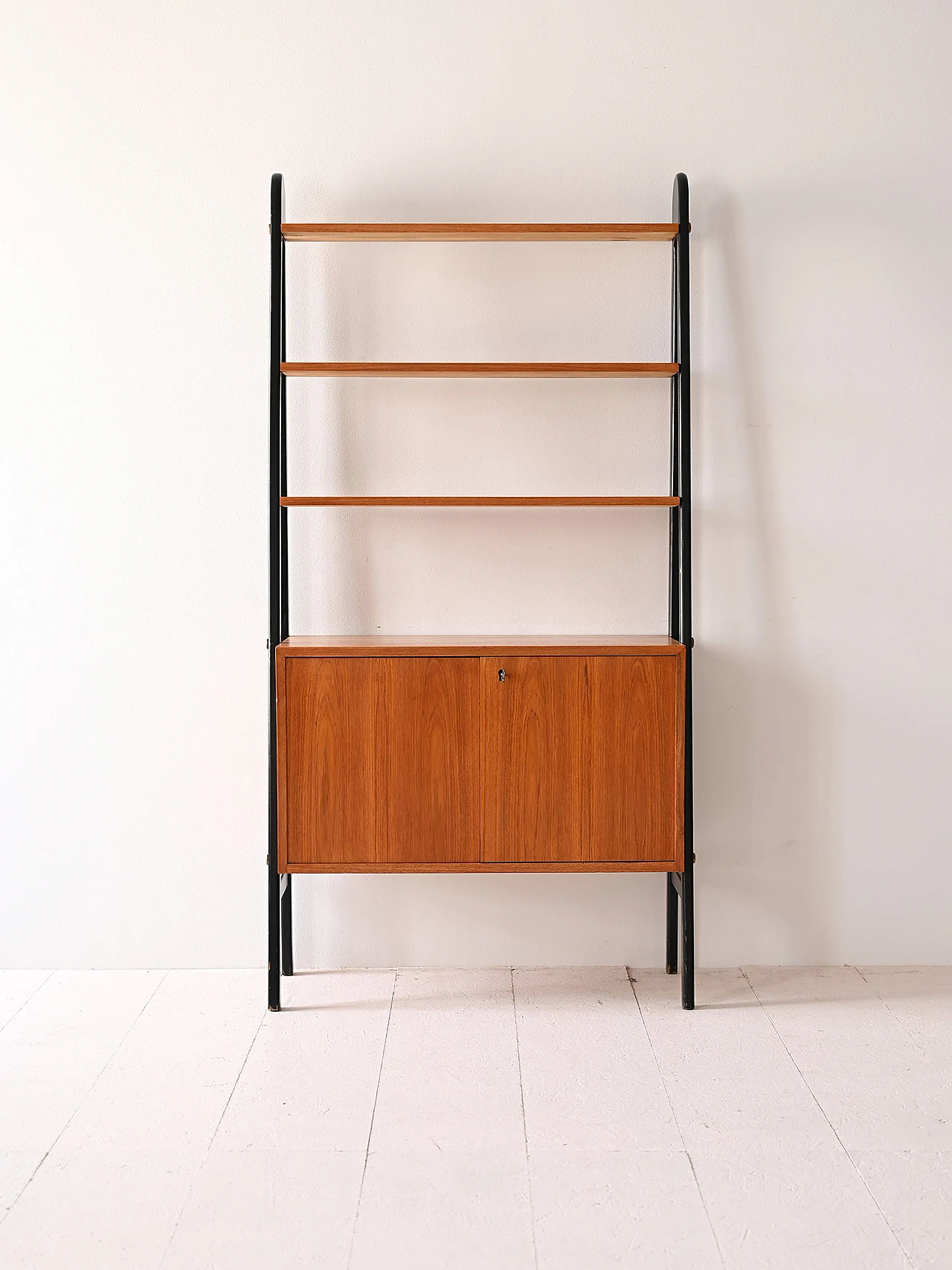 Libreria scandinava vintage in legno di teak 2