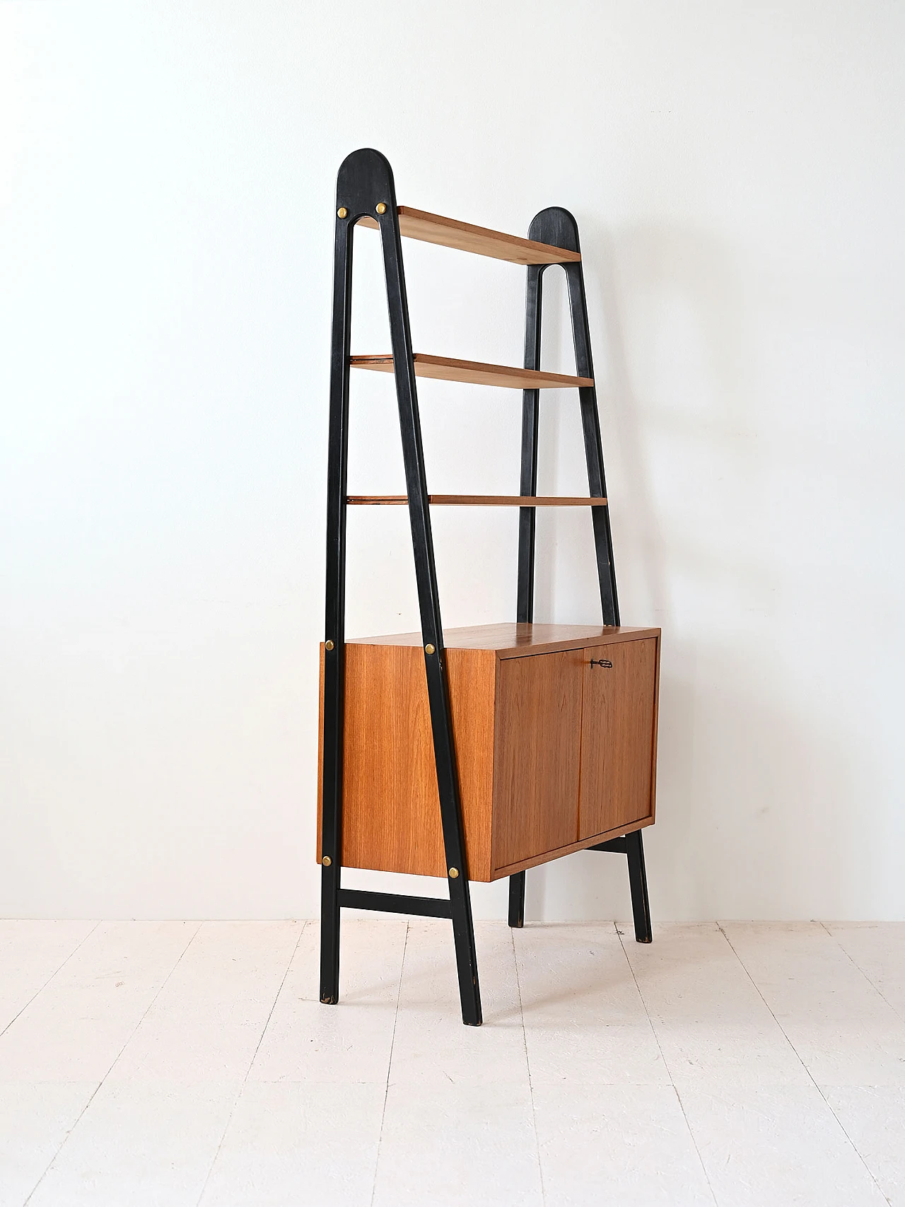 Libreria scandinava vintage in legno di teak 4