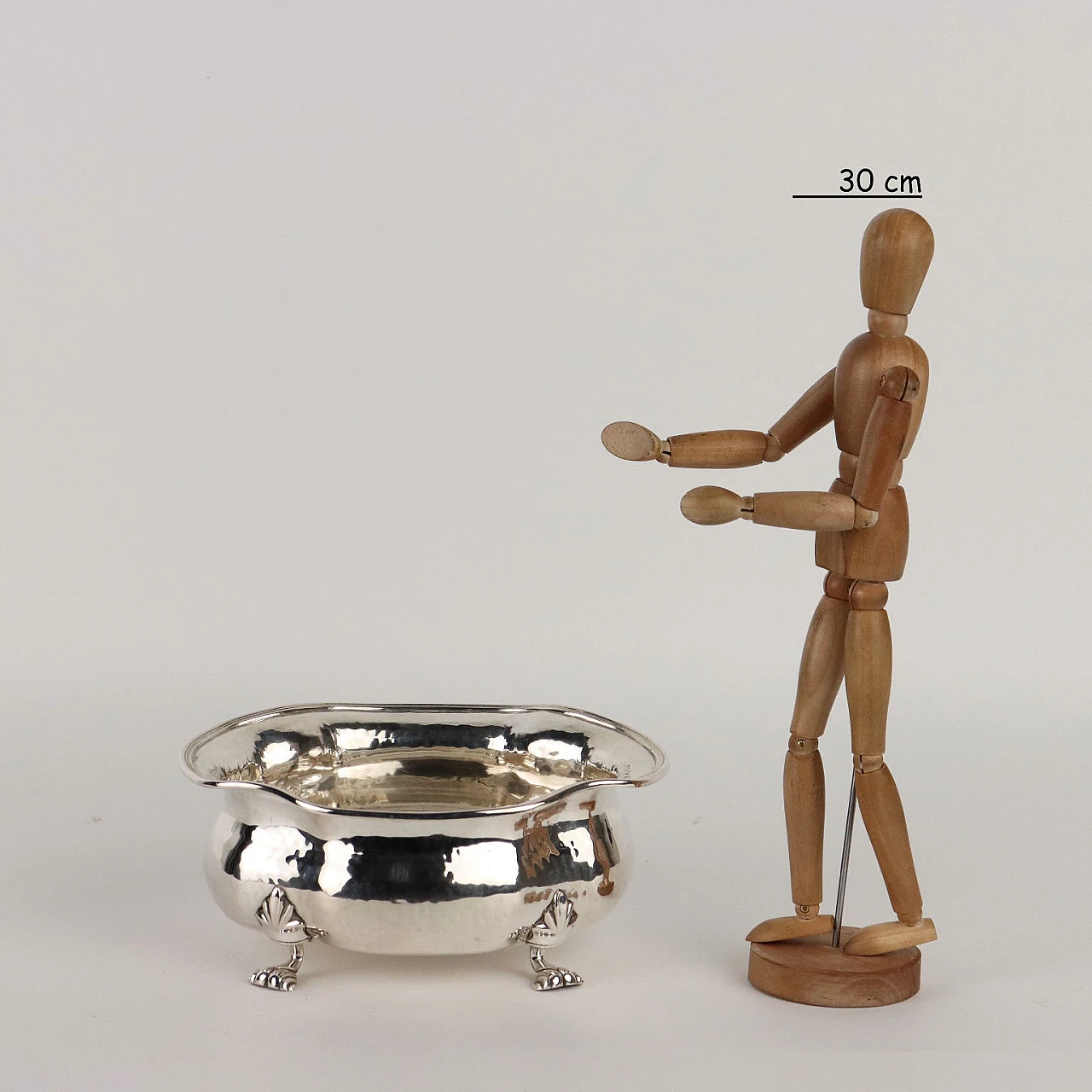 Hand-hammered silver with four feet by Fratelli Calegaro, 1960s 2