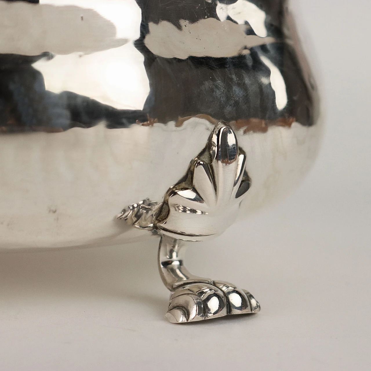 Hand-hammered silver with four feet by Fratelli Calegaro, 1960s 5