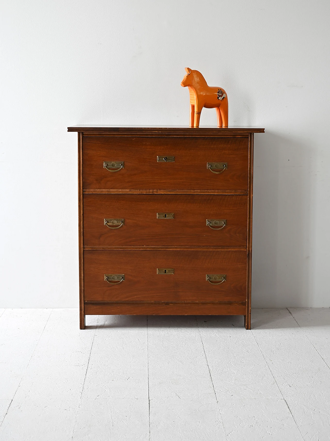Decò wooden chest of drawers 2