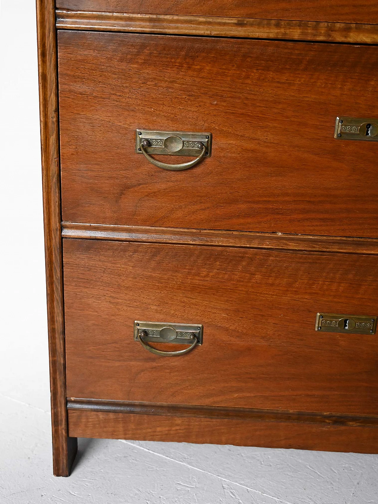Decò wooden chest of drawers 6