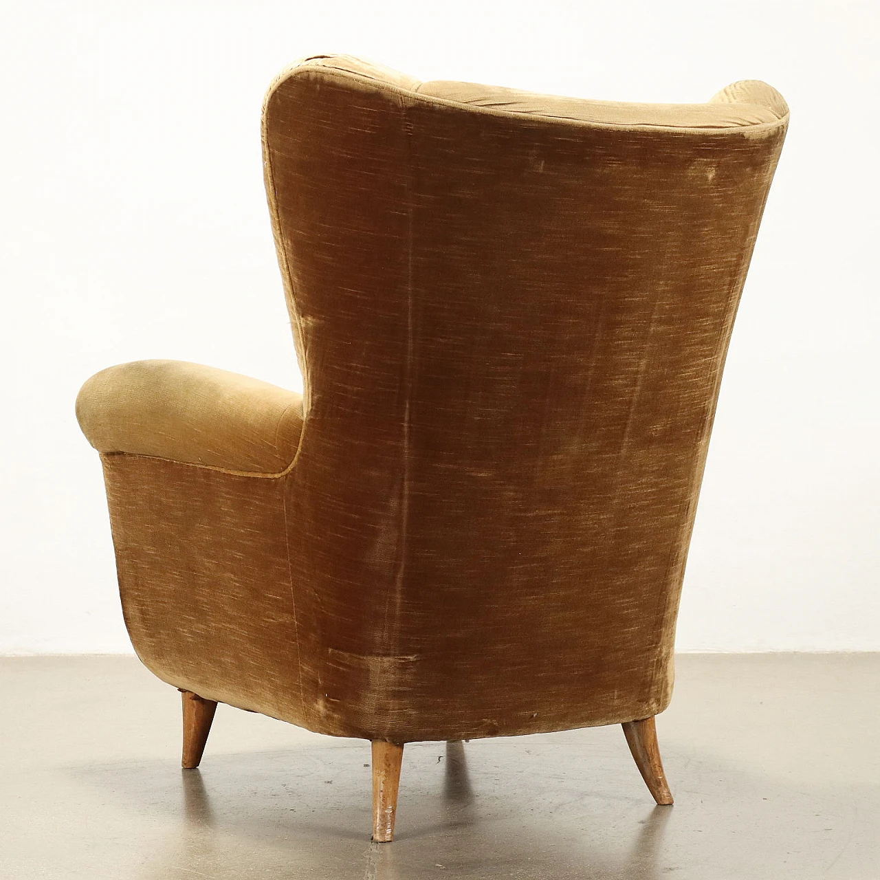 Velvet armchair with wooden legs, 1950s 9