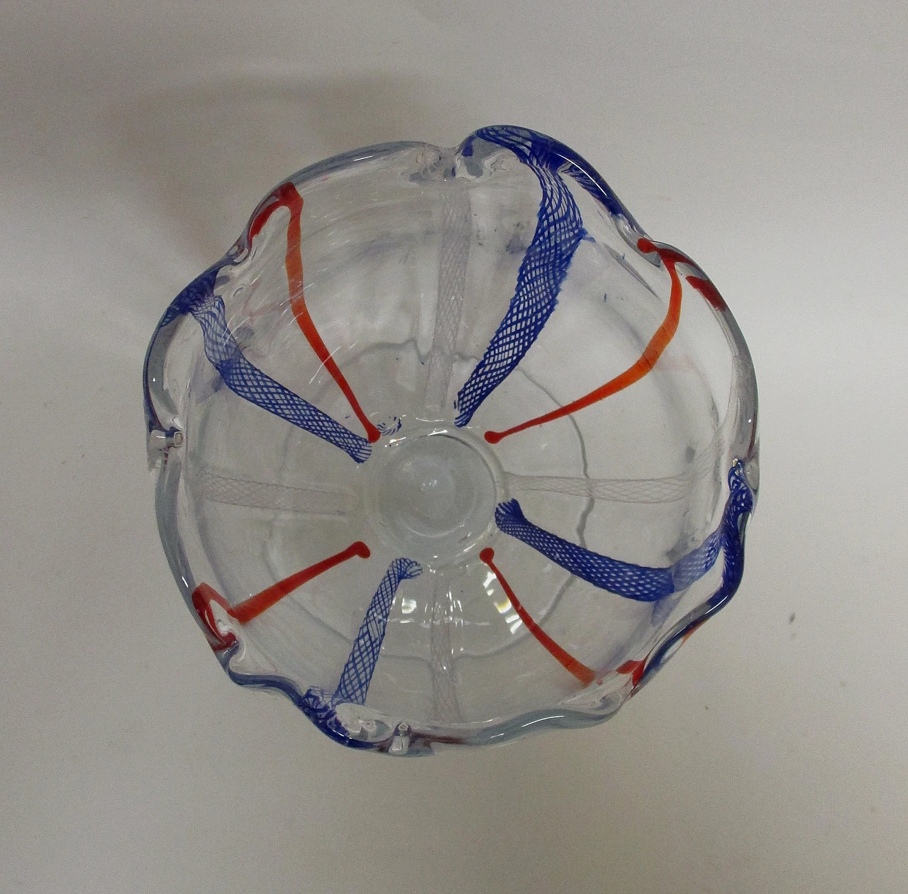 Artistic blown filigrana Murano glass vase, 1960s 4